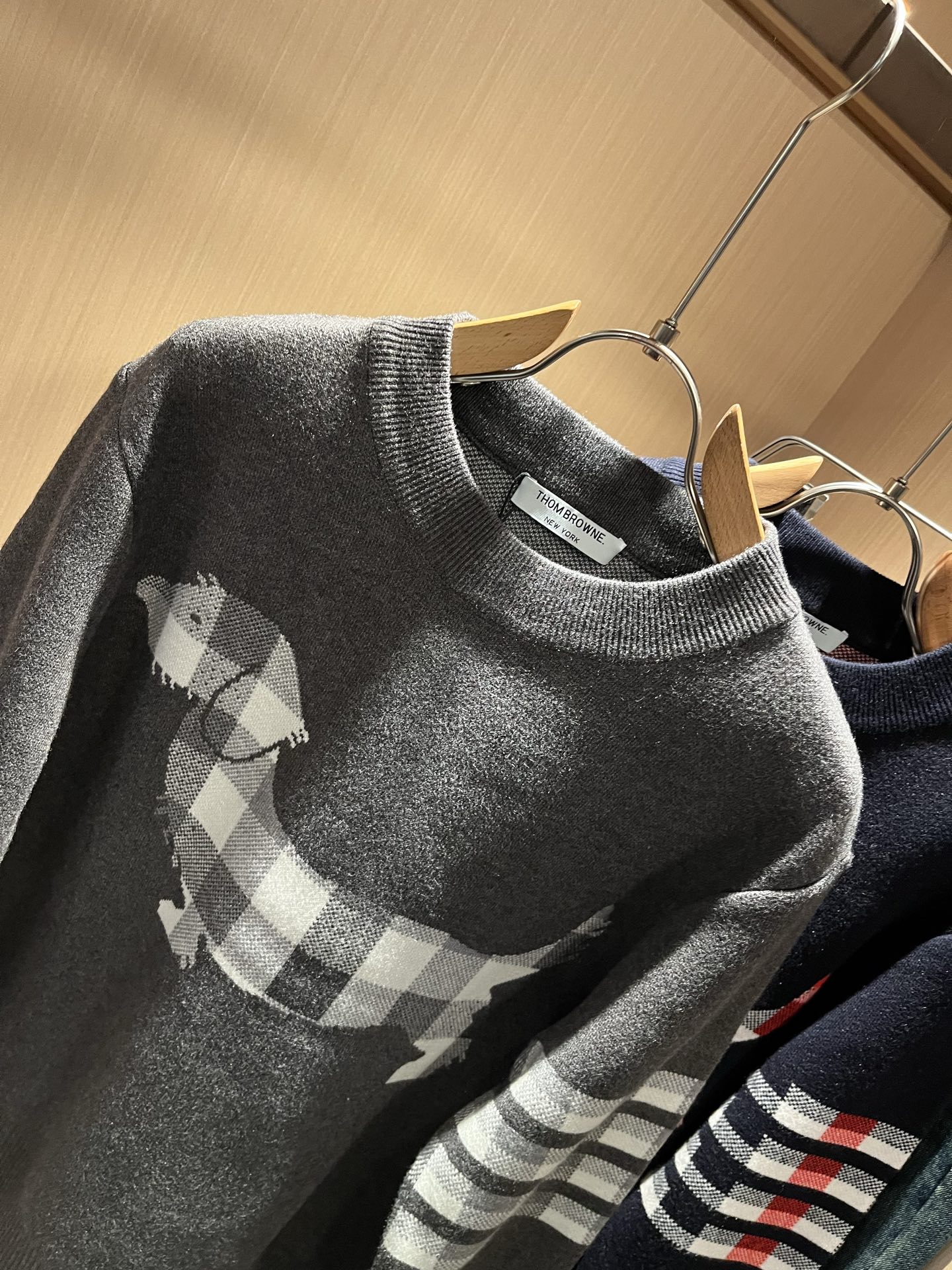 ThomBrow*e汤姆*朗2025秋冬新款男女同款👫针织羊毛衫，今年的专柜新品，男女同款👫超软羊毛面料