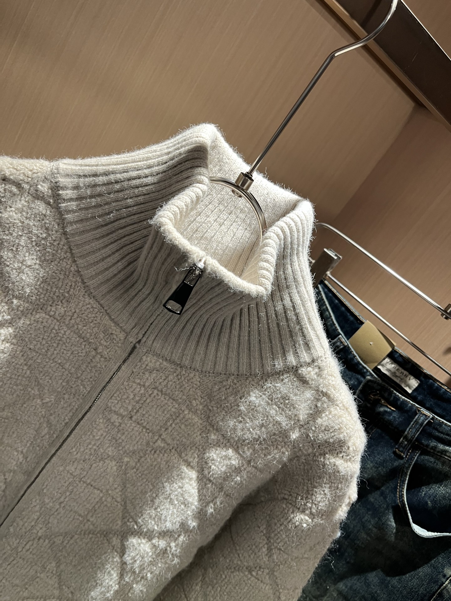 Dio*迪家 2025秋冬新款男女同款👫针织羊毛开衫，专柜同步发售！定制专属羊毛🐑面料，从容百搭，档次极