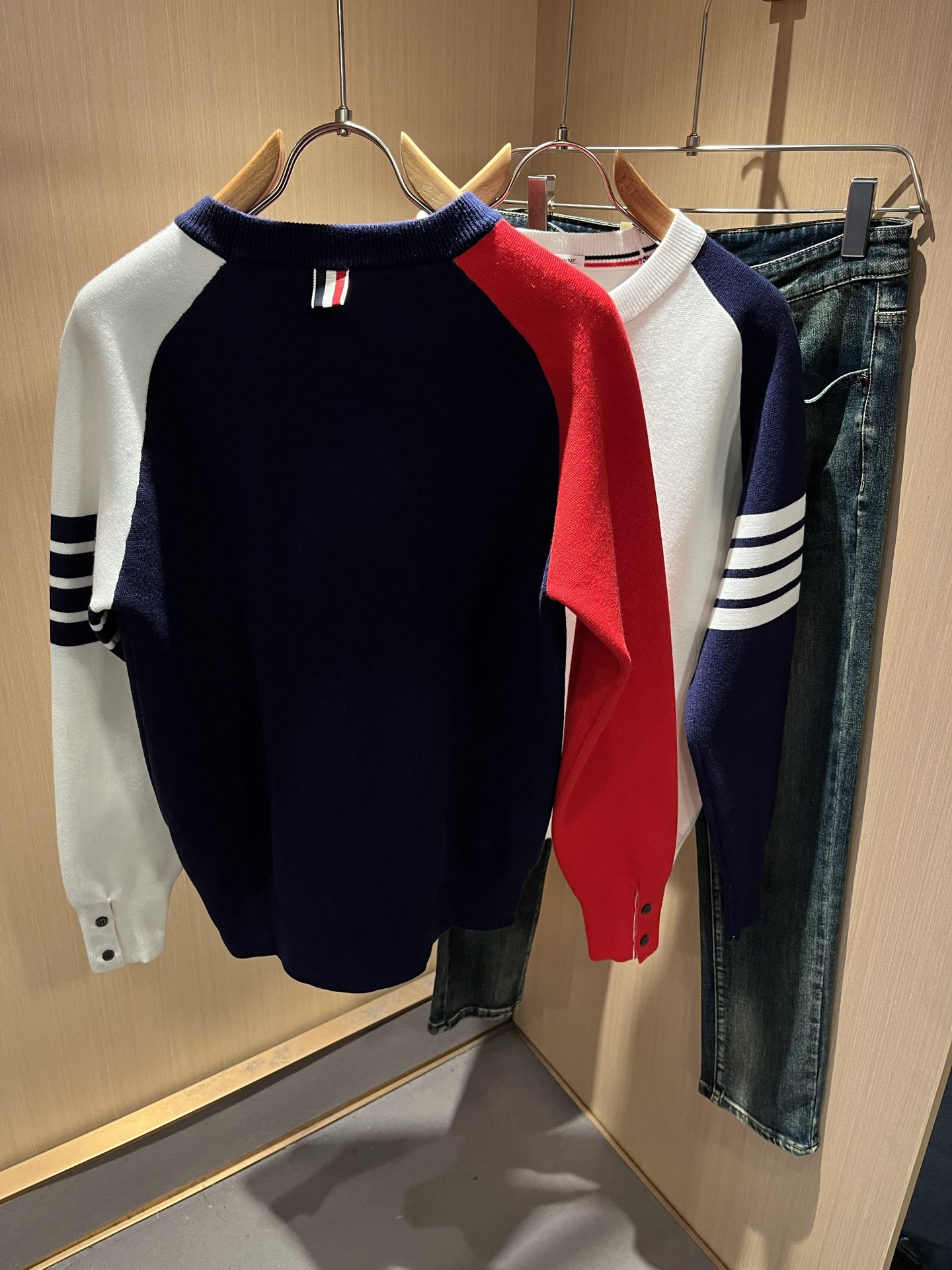 ThomBrow*e汤姆*朗2025秋冬新款男女同款👫针织羊毛衫，今年的专柜新品，男女同款👫超软羊毛面料