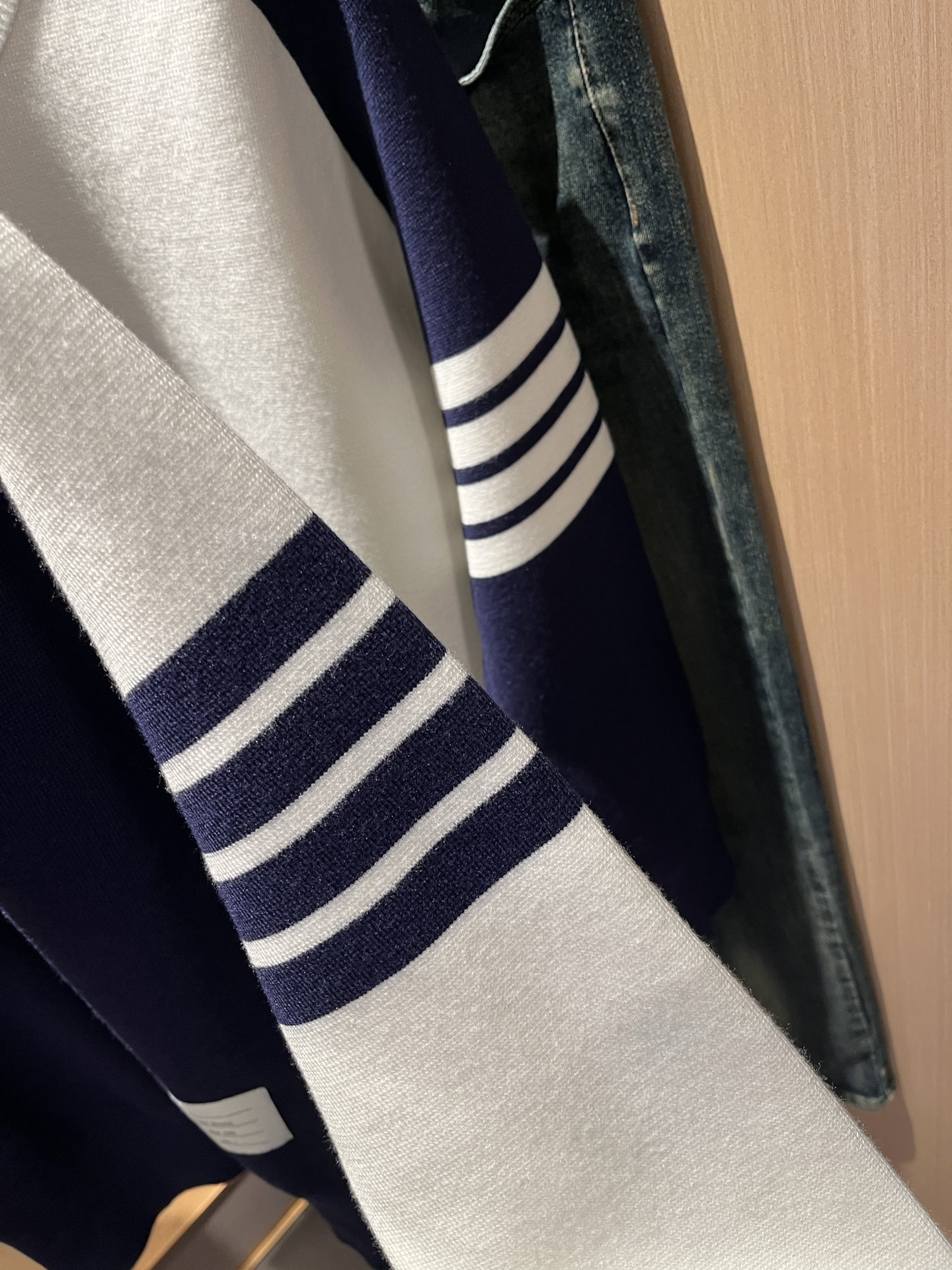 ThomBrow*e汤姆*朗2025秋冬新款男女同款👫针织羊毛衫，今年的专柜新品，男女同款👫超软羊毛面料