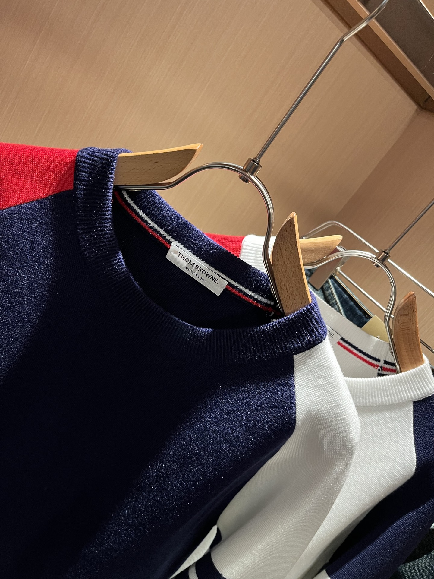 ThomBrow*e汤姆*朗2025秋冬新款男女同款👫针织羊毛衫，今年的专柜新品，男女同款👫超软羊毛面料