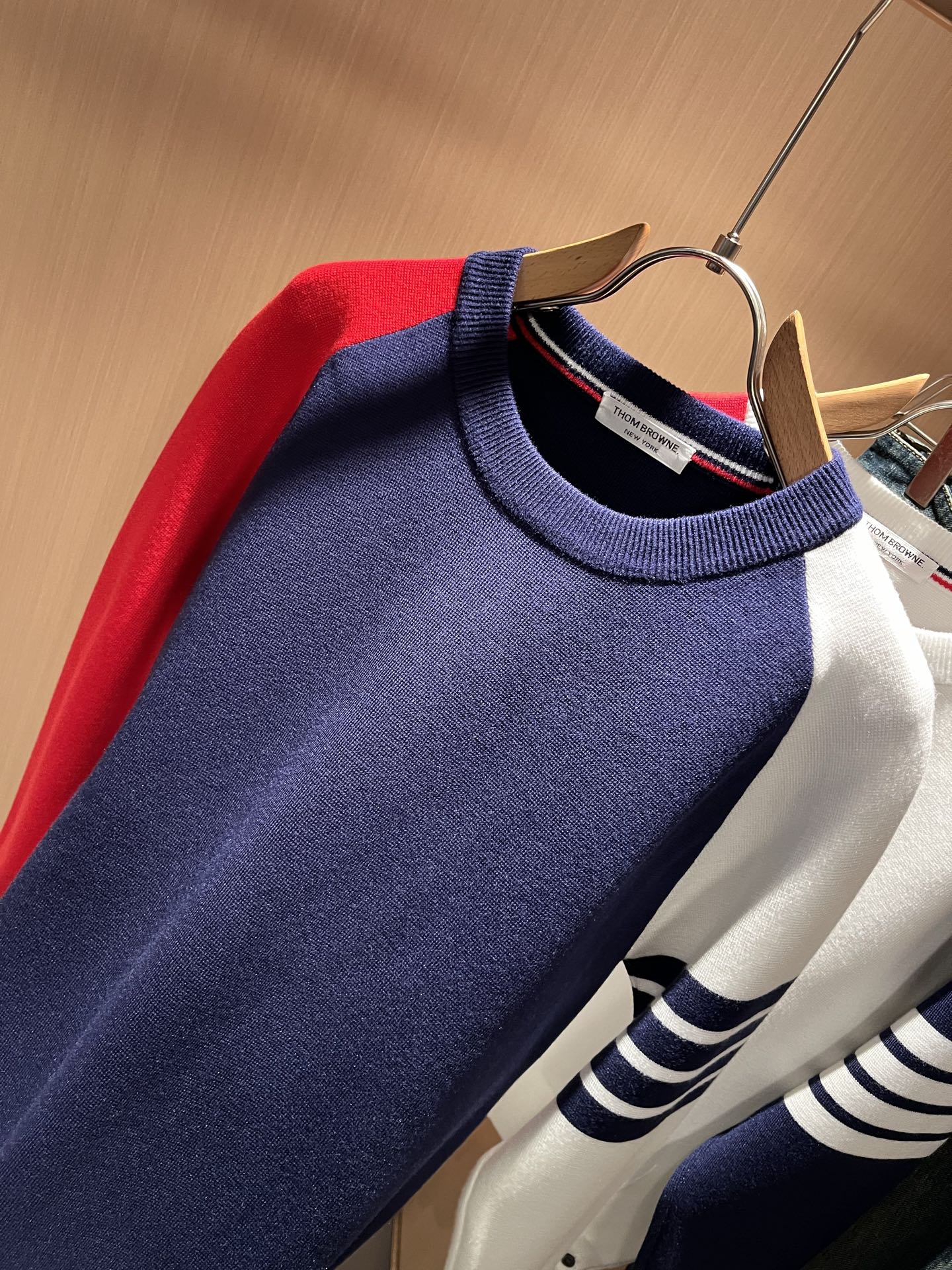 ThomBrow*e汤姆*朗2025秋冬新款男女同款👫针织羊毛衫，今年的专柜新品，男女同款👫超软羊毛面料