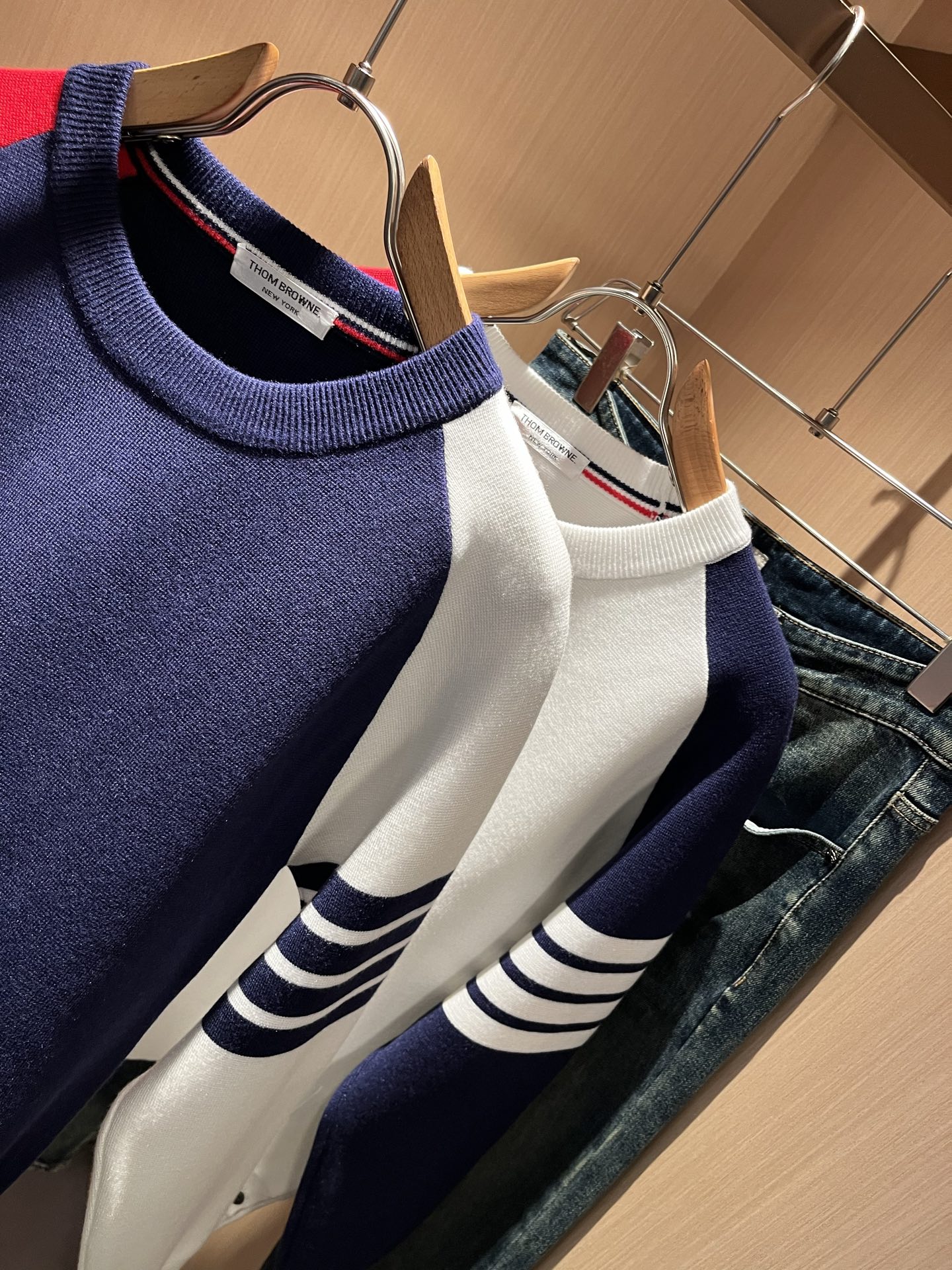 ThomBrow*e汤姆*朗2025秋冬新款男女同款👫针织羊毛衫，今年的专柜新品，男女同款👫超软羊毛面料