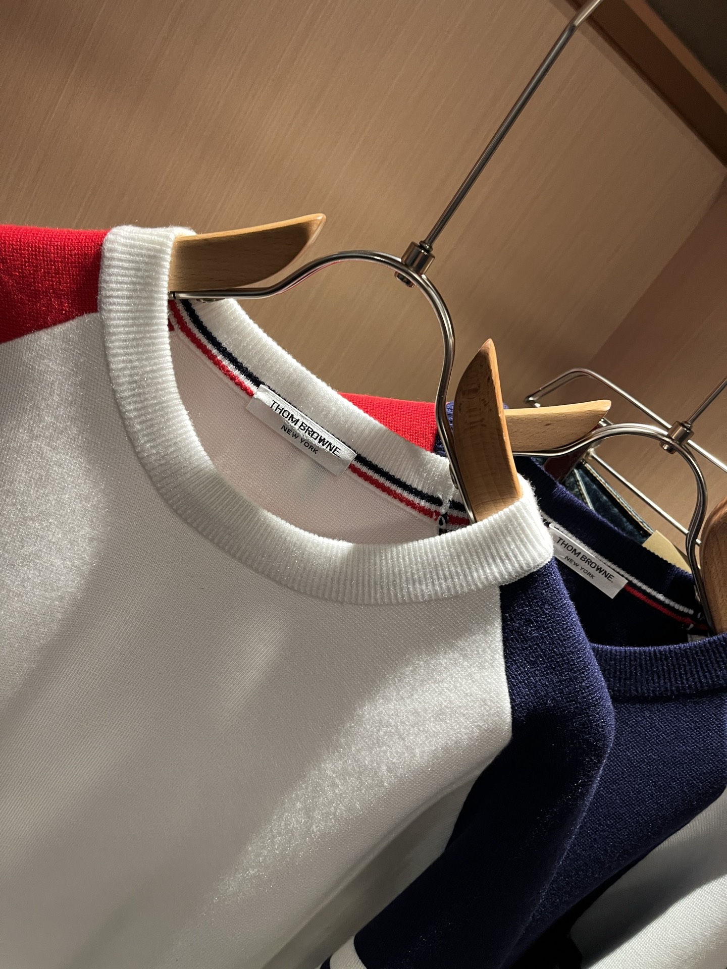 ThomBrow*e汤姆*朗2025秋冬新款男女同款👫针织羊毛衫，今年的专柜新品，男女同款👫超软羊毛面料