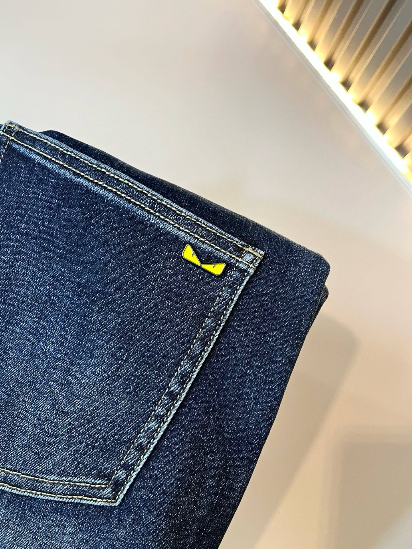 FEN*I 芬*迪2025秋冬新款FD家休闲牛仔裤！意大利原厂订单，FD家族人气单品，代表性十足，规格感