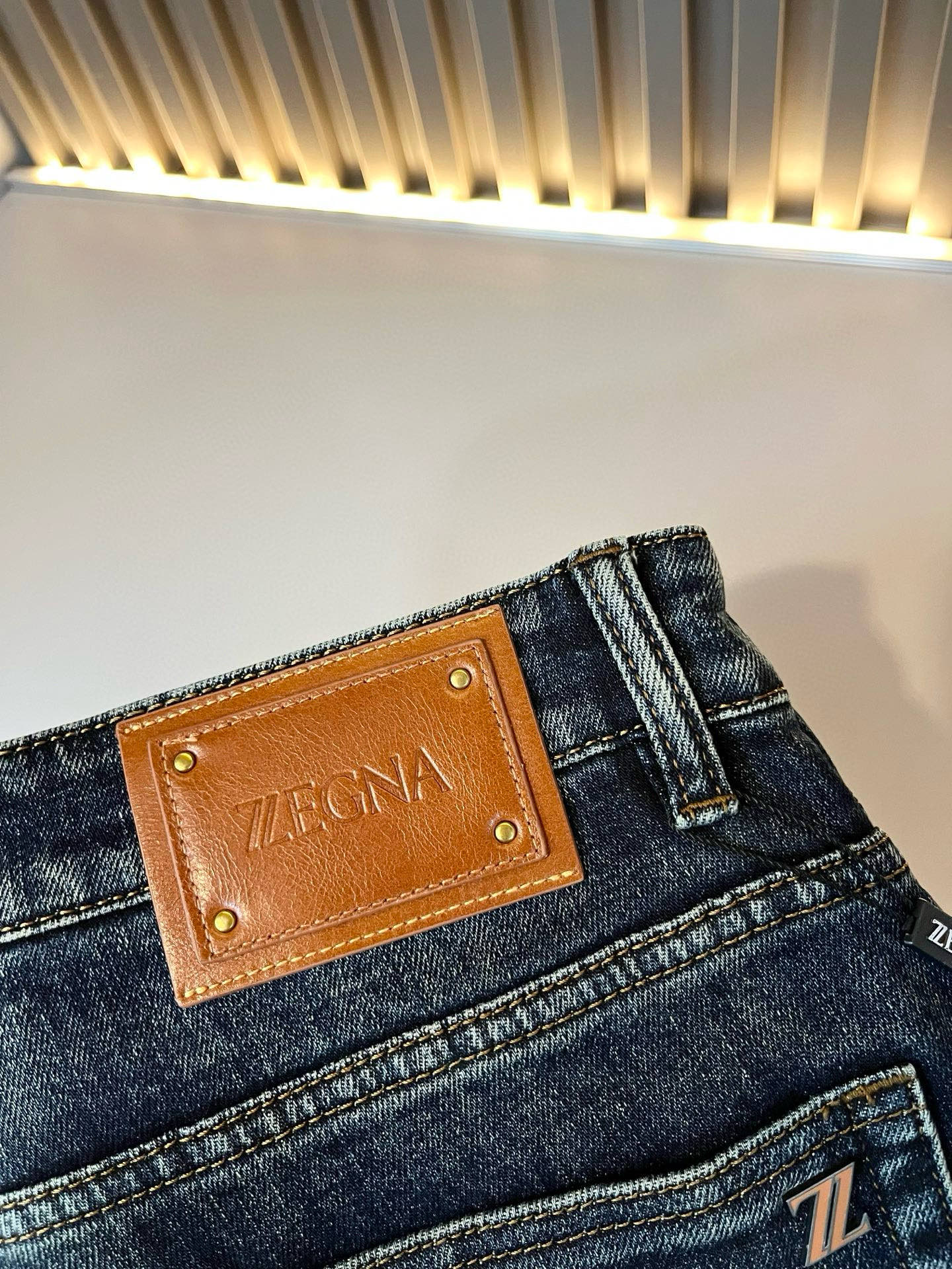 Zegna 杰尼亚 2025秋冬新款男士休闲牛仔裤，压轴的渠道货出现了！！柜台同步销售！ 毫不夸张的说，