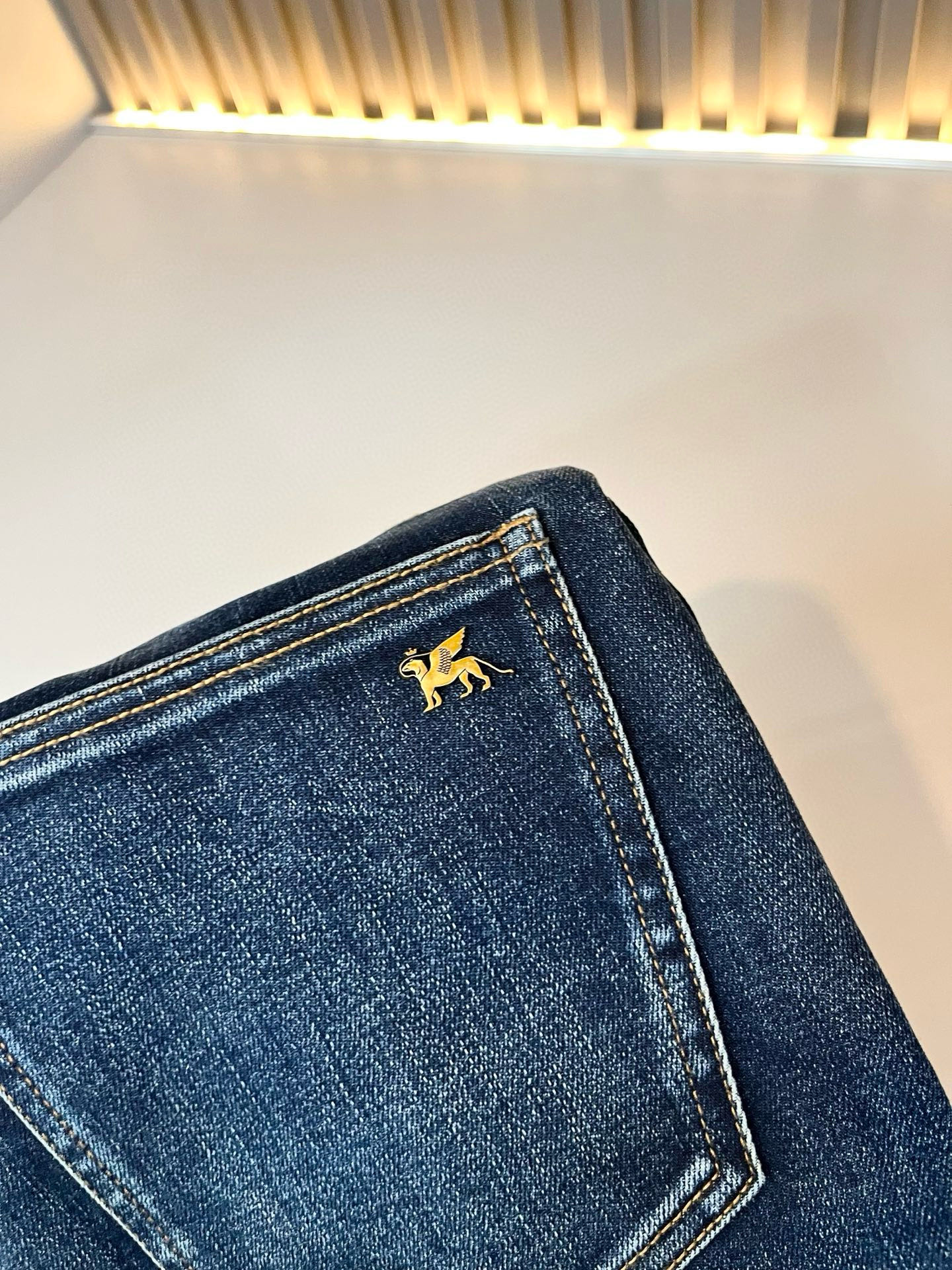 BC-Brunello Cucineli 2025秋冬新品男士时装款高端休闲牛仔裤，香港洋行渠道货，日本