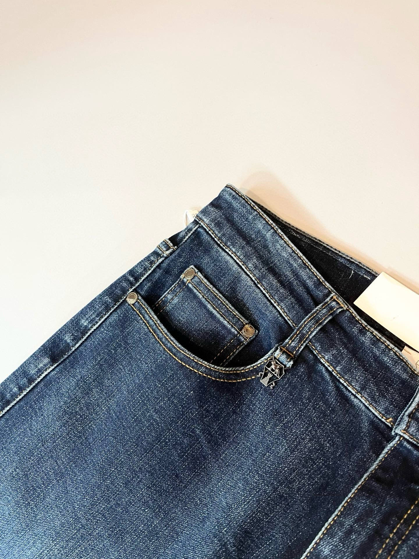 BC-Brunello Cucineli 2025秋冬新品男士时装款高端休闲牛仔裤，香港洋行渠道货，日本