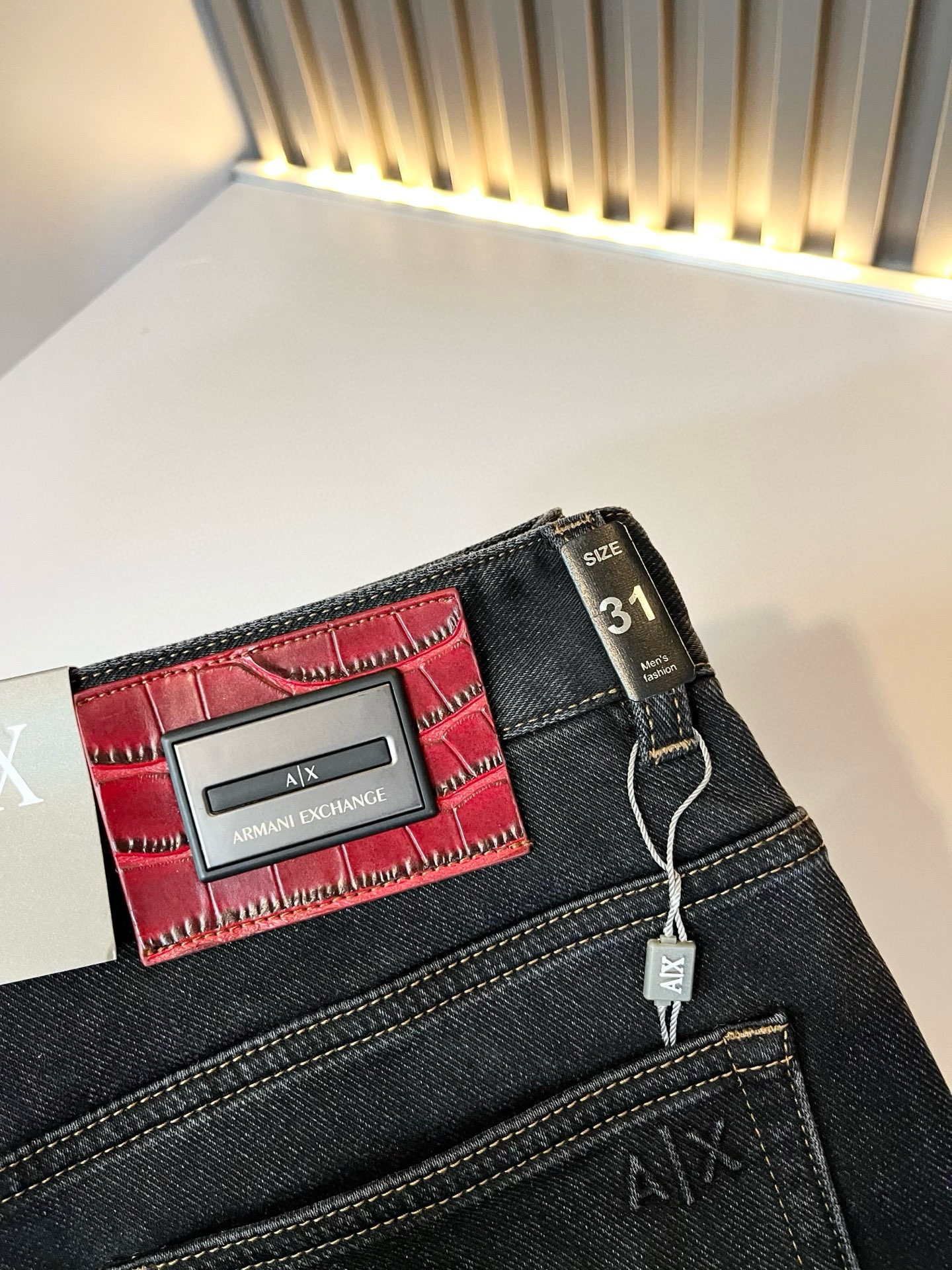 Arman阿*尼2025秋冬新款男士小直筒牛仔裤，贸易公司订单！官网同步 经典之作很好搭配衣服哦 怎么穿