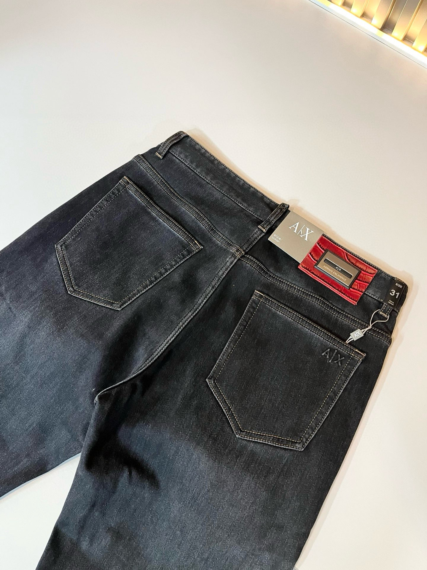 Arman阿*尼2025秋冬新款男士小直筒牛仔裤，贸易公司订单！官网同步 经典之作很好搭配衣服哦 怎么穿