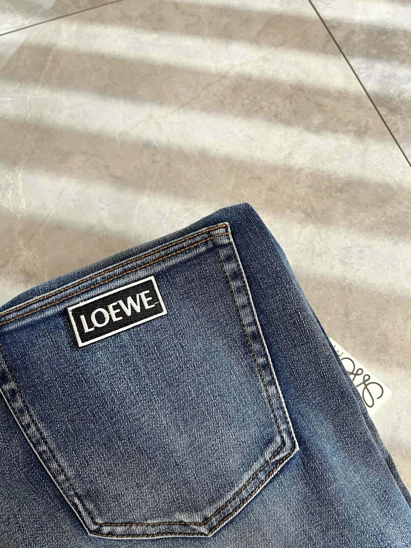 LO*WE/罗*威2025秋冬新品男士时装款高端休闲裤，香港洋行渠道货，日本原厂出品，纯血统品质，完美延