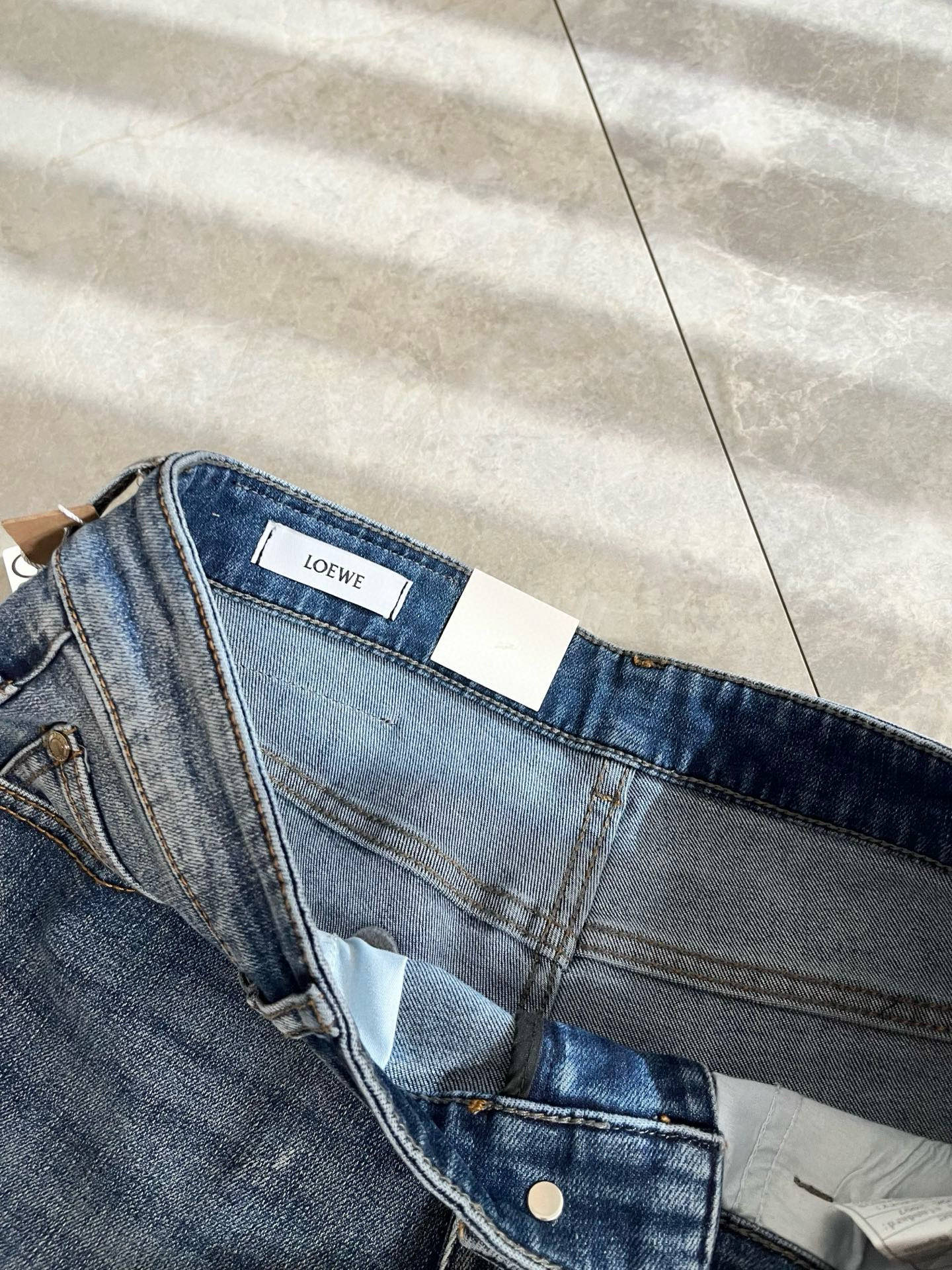 LO*WE/罗*威2025秋冬新品男士时装款高端休闲裤，香港洋行渠道货，日本原厂出品，纯血统品质，完美延