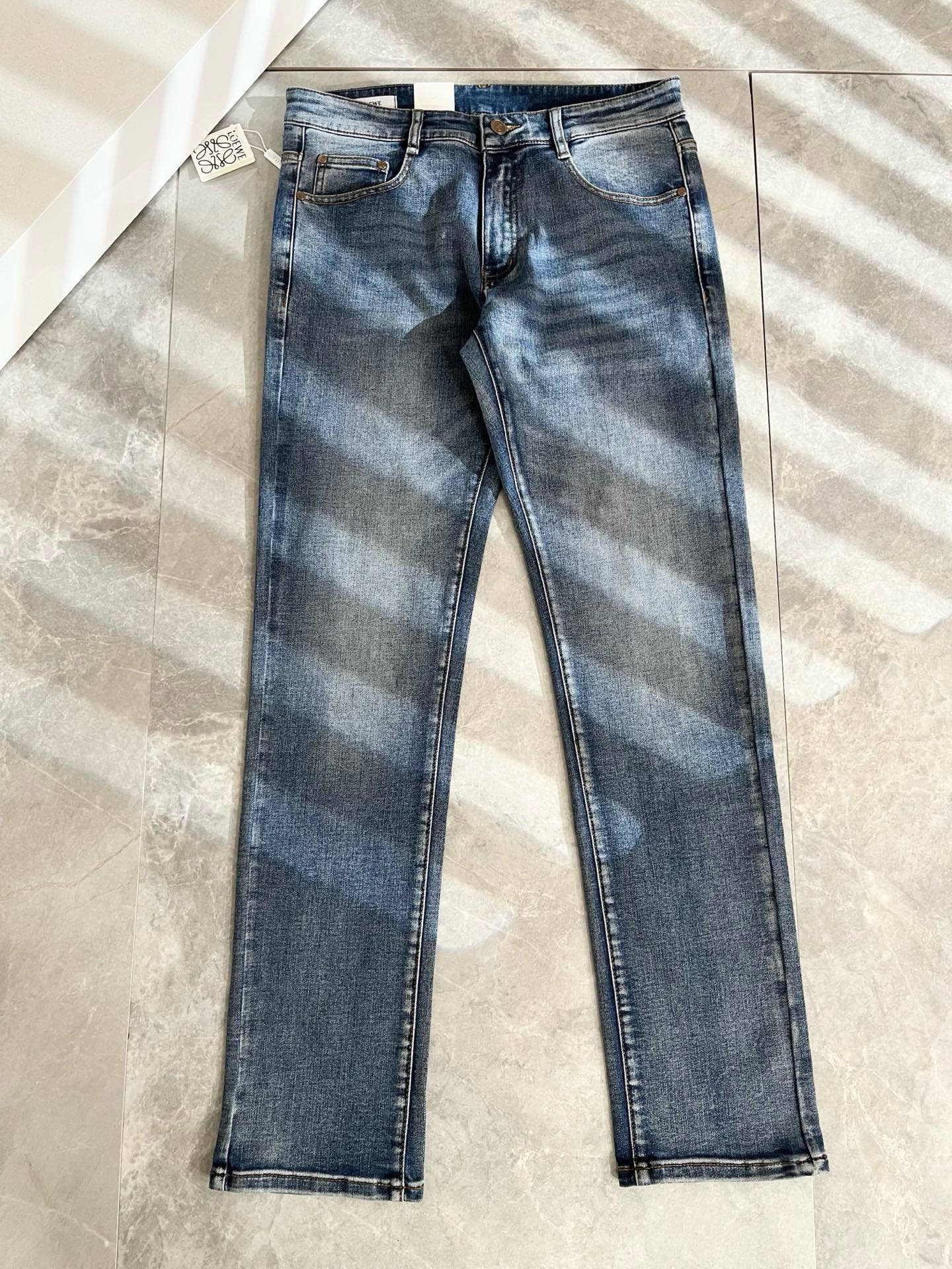 LO*WE/罗*威2025秋冬新品男士时装款高端休闲裤，香港洋行渠道货，日本原厂出品，纯血统品质，完美延