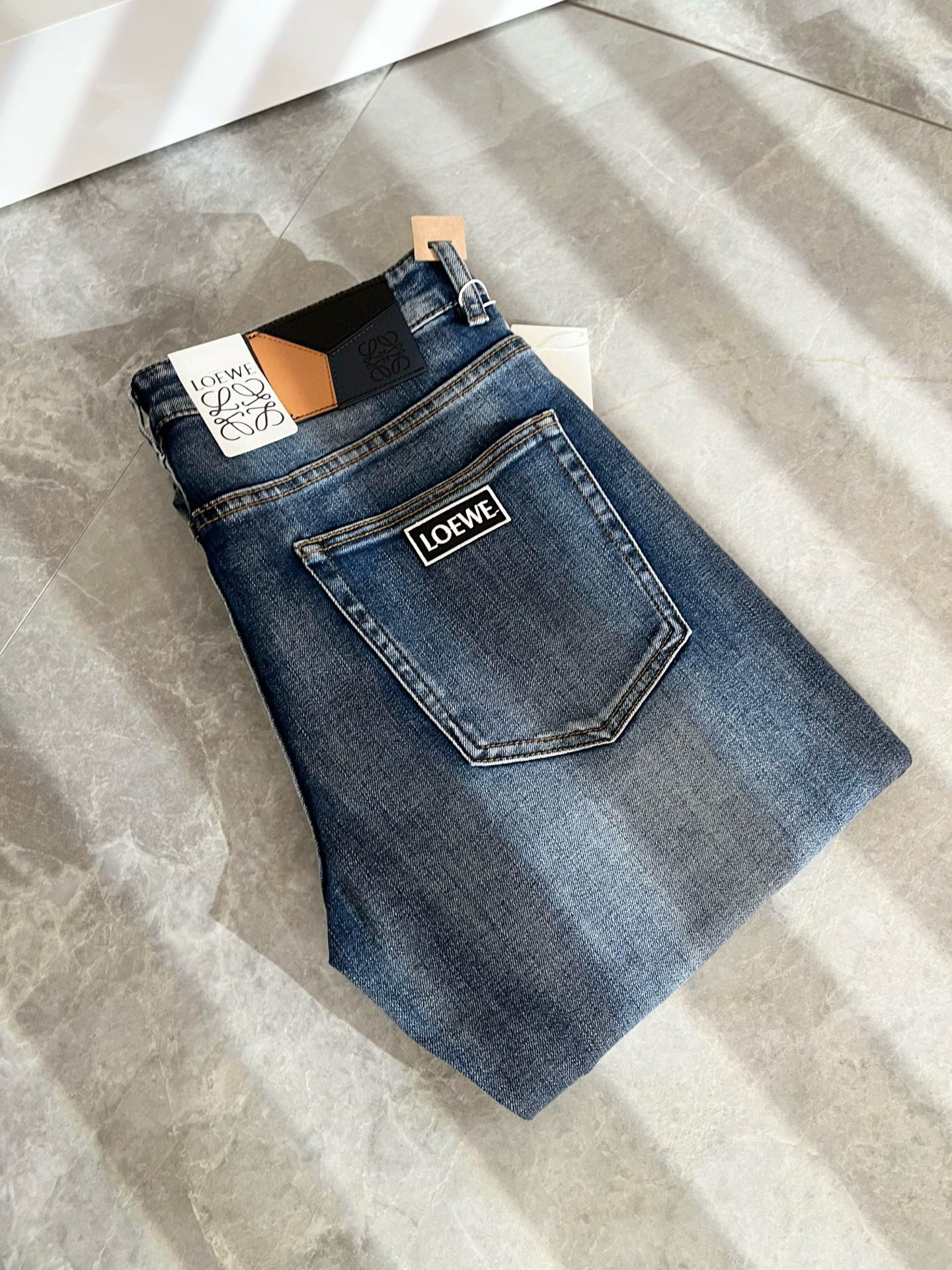 LO*WE/罗*威2025秋冬新品男士时装款高端休闲裤，香港洋行渠道货，日本原厂出品，纯血统品质，完美延