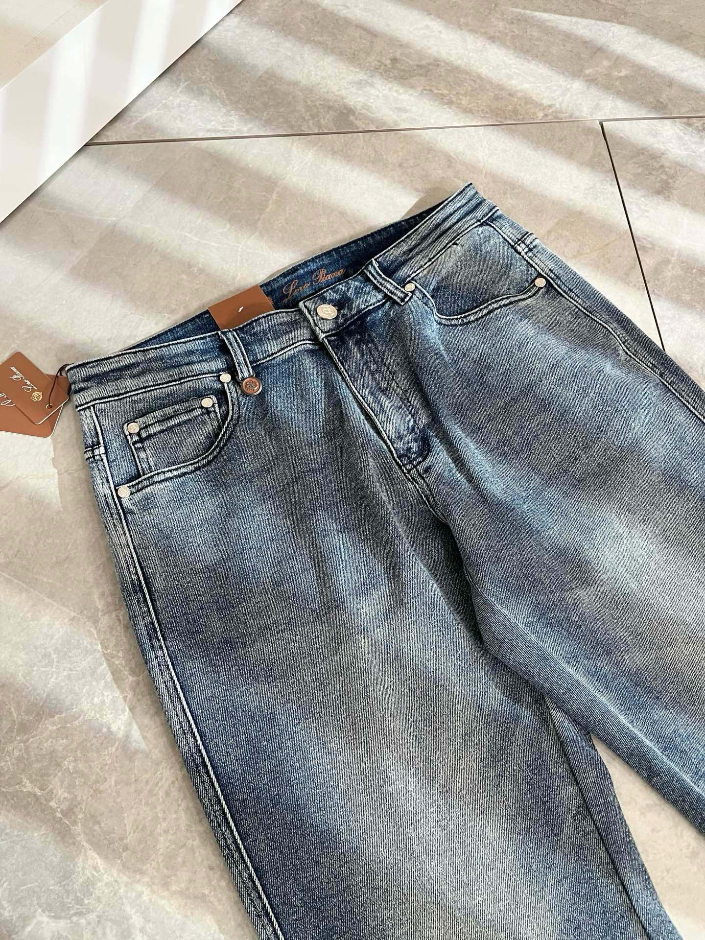 Loro Piana诺悠翩雅 2025秋冬新品男士时装款高端休闲裤，香港洋行渠道货，日本原厂出品，纯血统