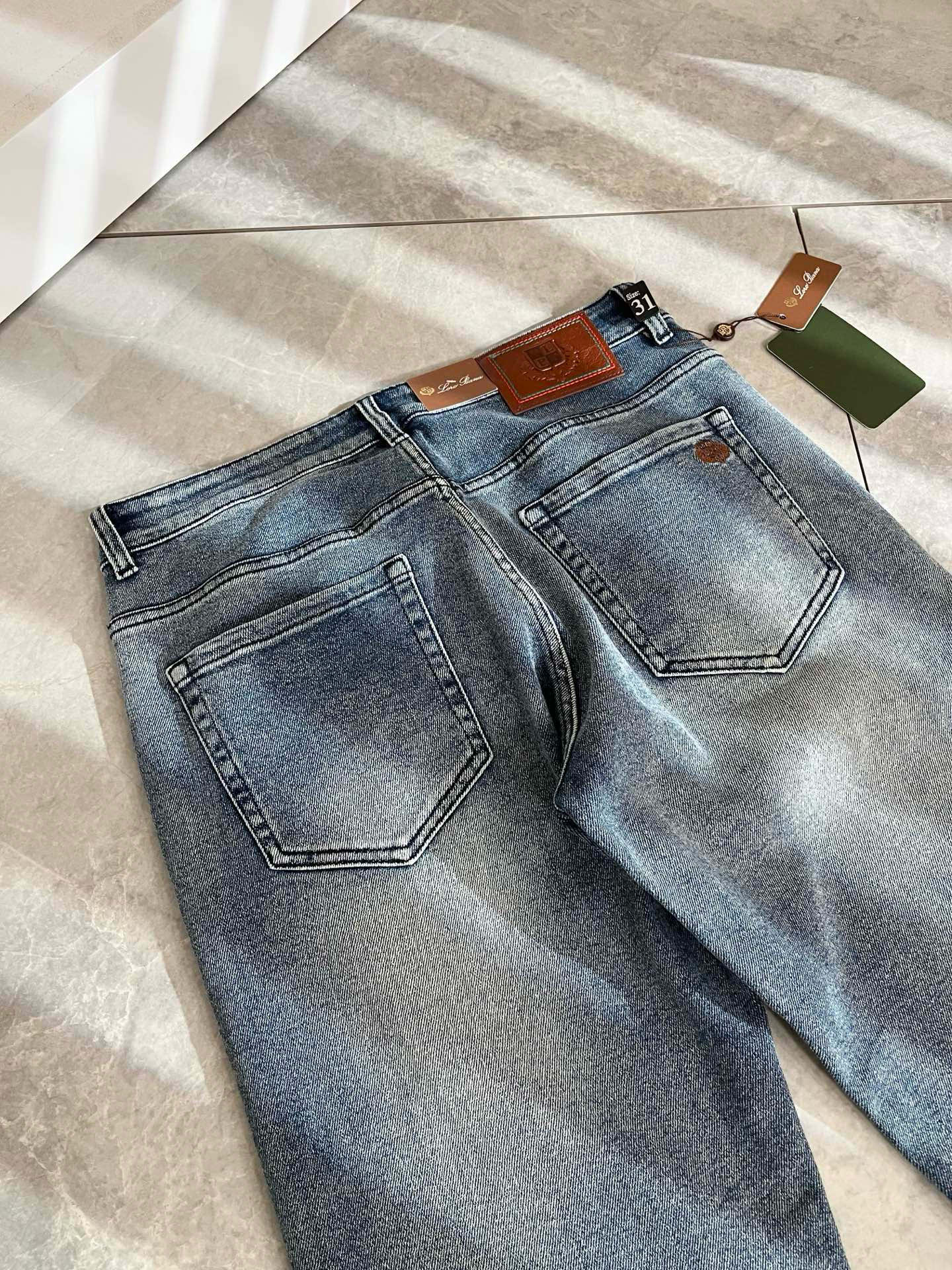 Loro Piana诺悠翩雅 2025秋冬新品男士时装款高端休闲裤，香港洋行渠道货，日本原厂出品，纯血统