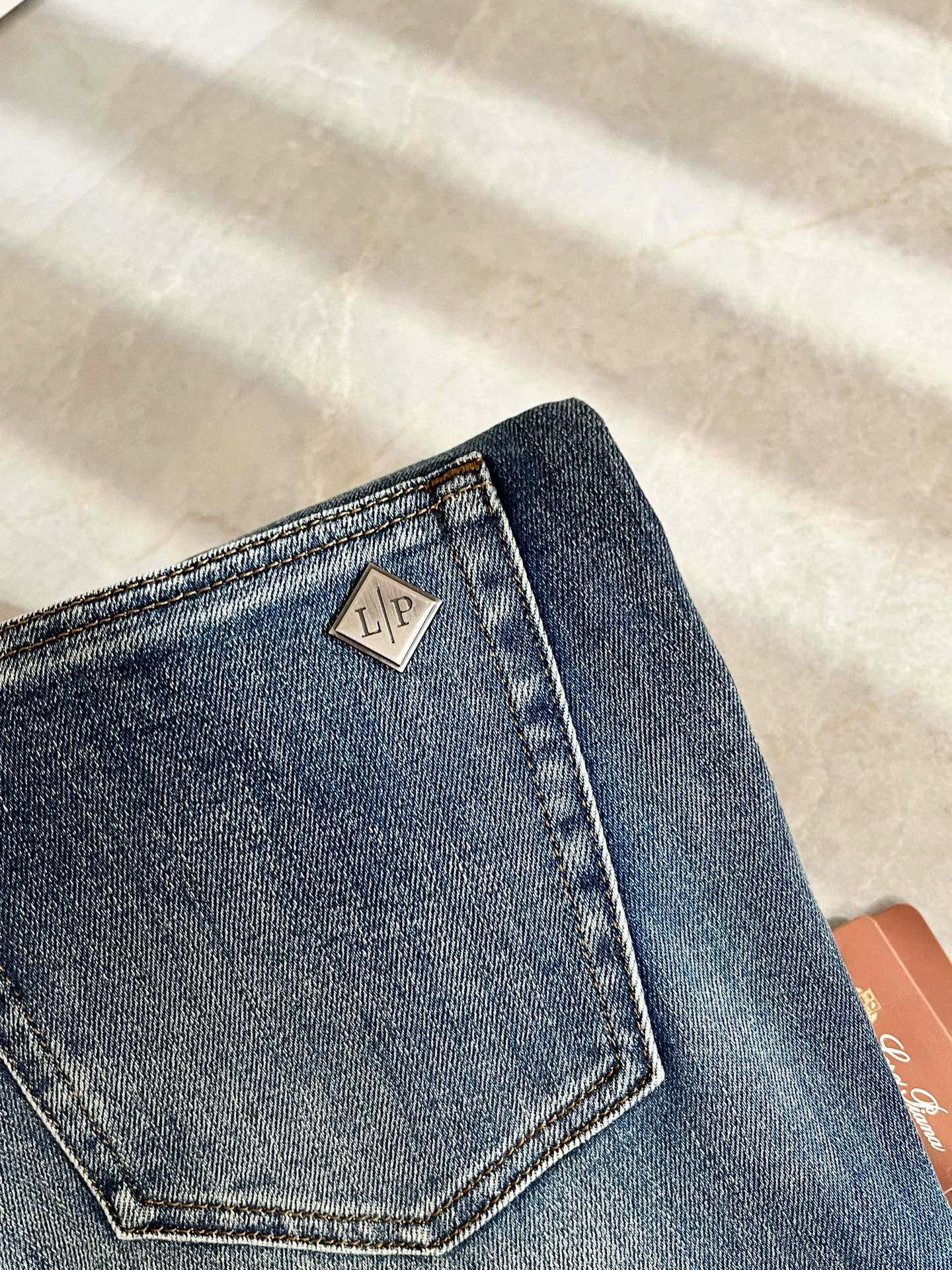 Loro Piana诺悠翩雅 2025秋冬新品男士时装款高端休闲裤，香港洋行渠道货，日本原厂出品，纯血统