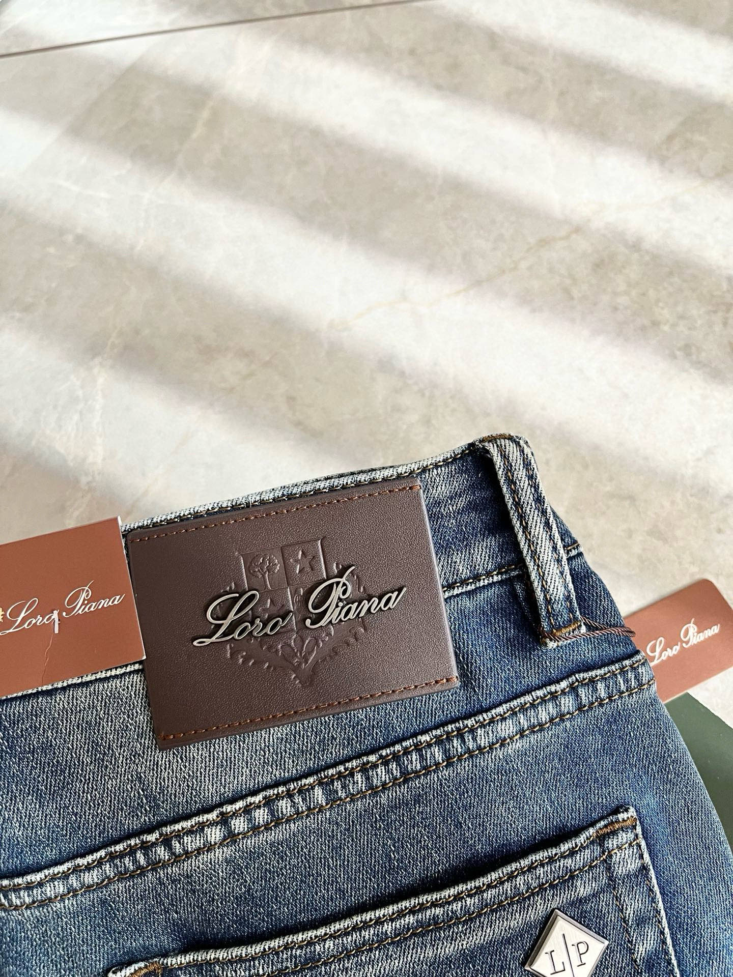 Loro Piana诺悠翩雅 2025秋冬新品男士时装款高端休闲裤，香港洋行渠道货，日本原厂出品，纯血统