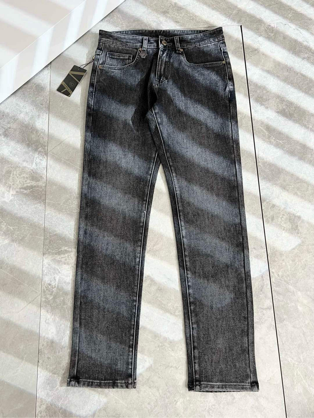 Versa*e范*哲 2025秋冬新款经典男士休闲牛仔裤、代工厂出品，出口欧美订单，2025官柜同步发售