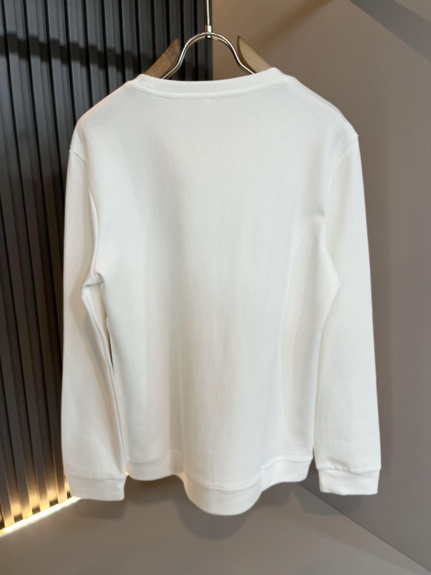 PRAD*A普*达2025秋冬新款男士长袖打底衫，最新款全网独家首上！！~既经典有时尚百搭，谁不爱啊，将