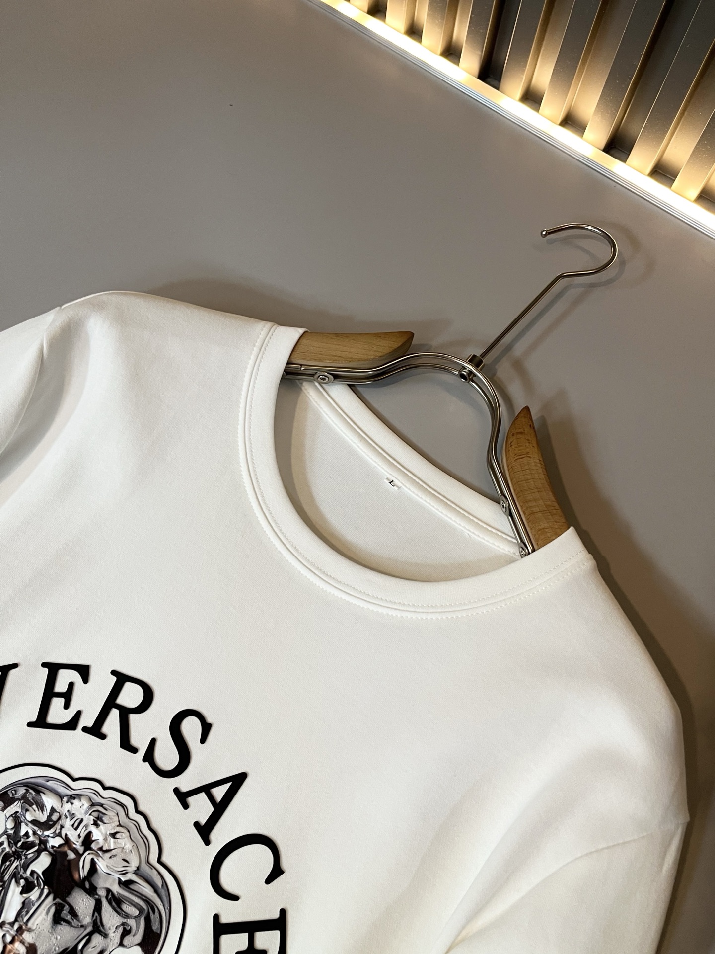 VERS*CE/范*哲 2025秋冬新品原单长袖打底衫，VERS*CE/范*哲 贸易公司渠道 产品 美杜