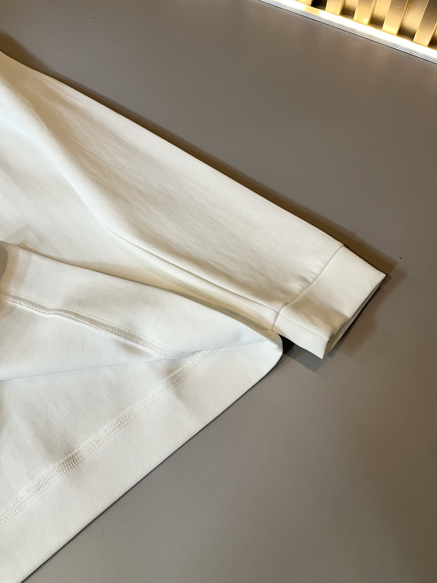 VERS*CE/范*哲 2025秋冬新品原单长袖打底衫，VERS*CE/范*哲 贸易公司渠道 产品 美杜