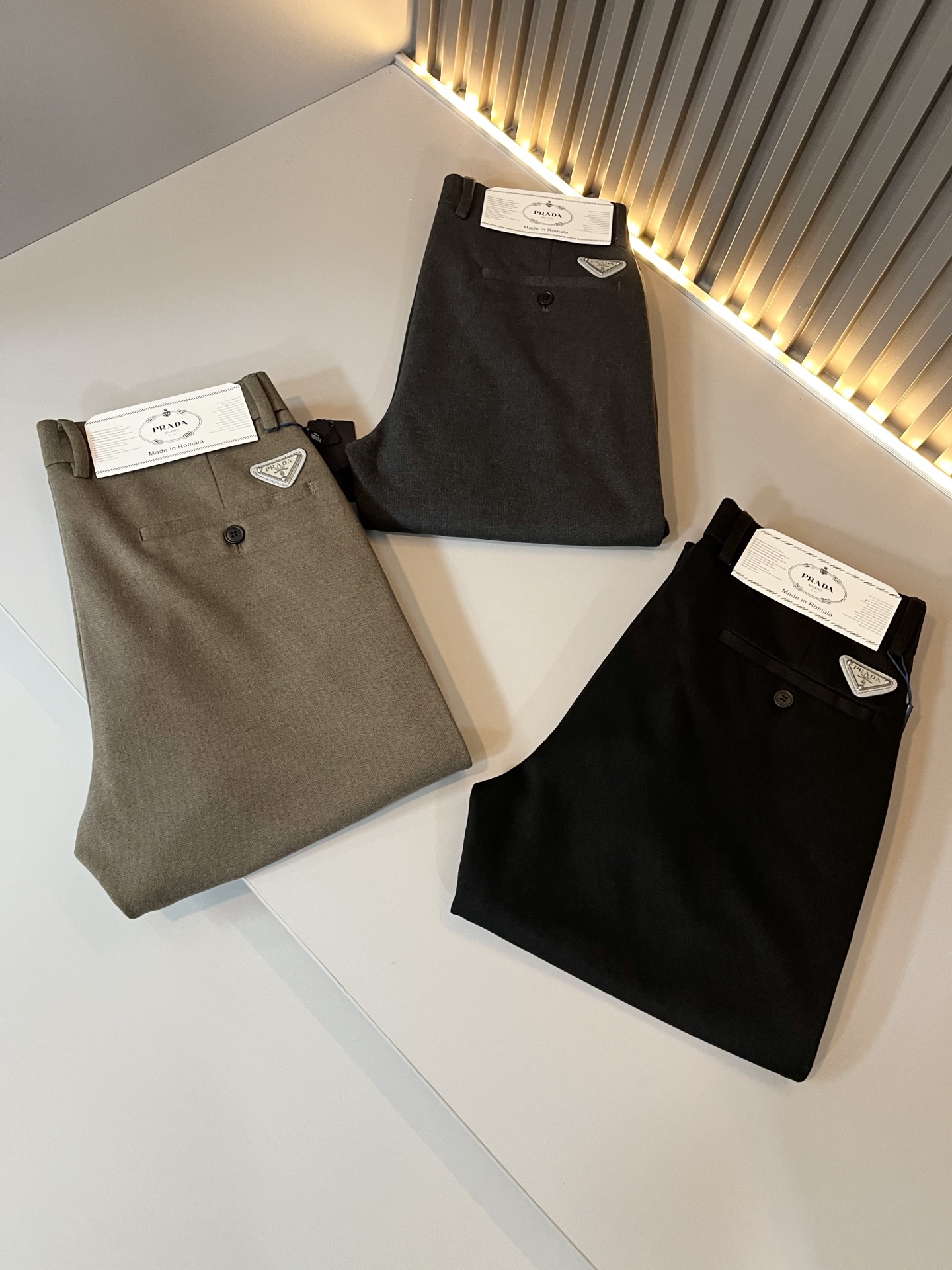 PRA*DA 普*达 2025秋冬新款羊绒西裤，男士经典商务休闲基础长裤西裤！贸易公司渠道稀出，领先官网