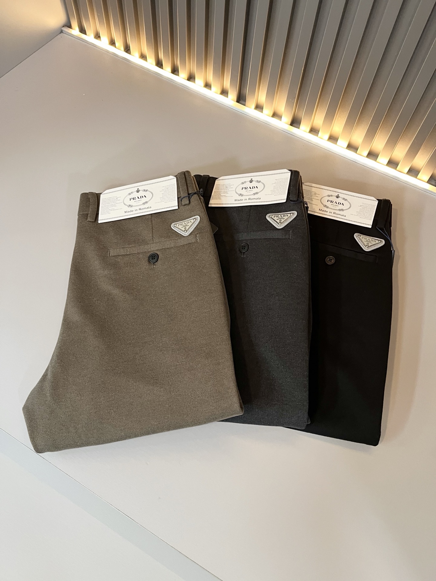 PRA*DA 普*达 2025秋冬新款羊绒西裤，男士经典商务休闲基础长裤西裤！贸易公司渠道稀出，领先官网