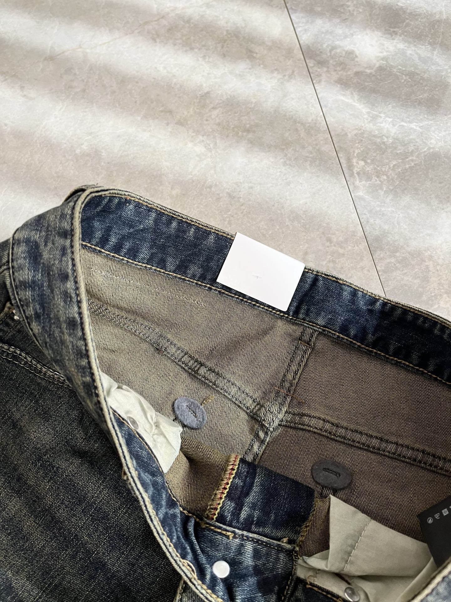 BC-Brunello Cucineli 2025秋冬新品男士时装款高端休闲牛仔裤，香港洋行渠道货，日本