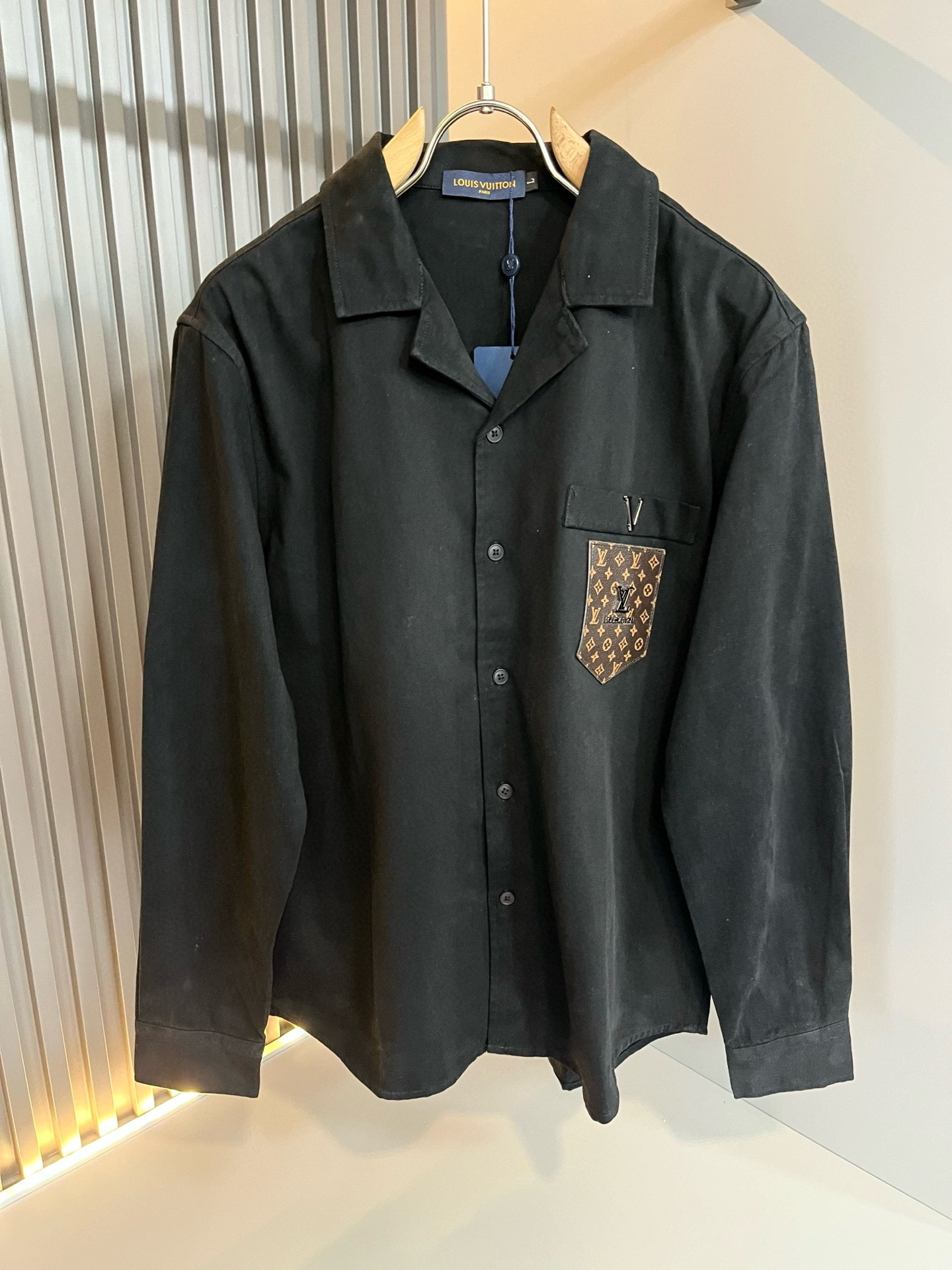 Louis Vuit*on 路易*登 2025秋冬新款轻奢男女同款👫衬衣，路易家族的新高端，细节品质永远