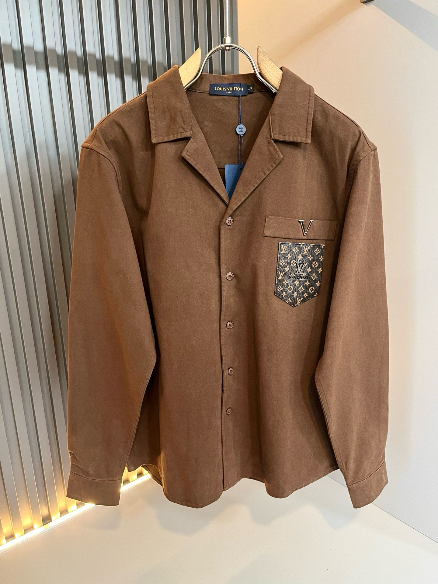 Louis Vuit*on 路易*登 2025秋冬新款轻奢男女同款👫衬衣，路易家族的新高端，细节品质永远