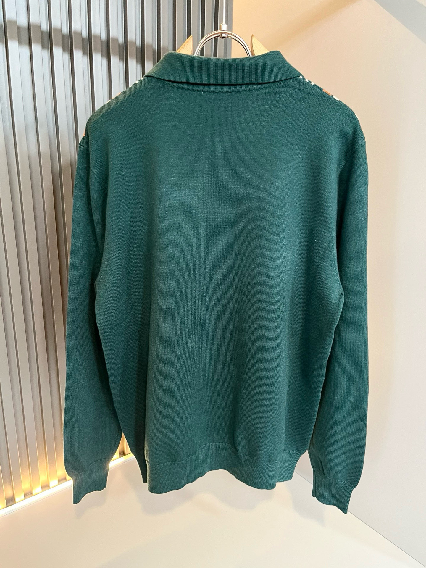 Loro Piana诺悠翩雅 2025秋冬男士最新的贸易订单针织羊毛衫，全品相！！上身舒适透气，不僵硬，