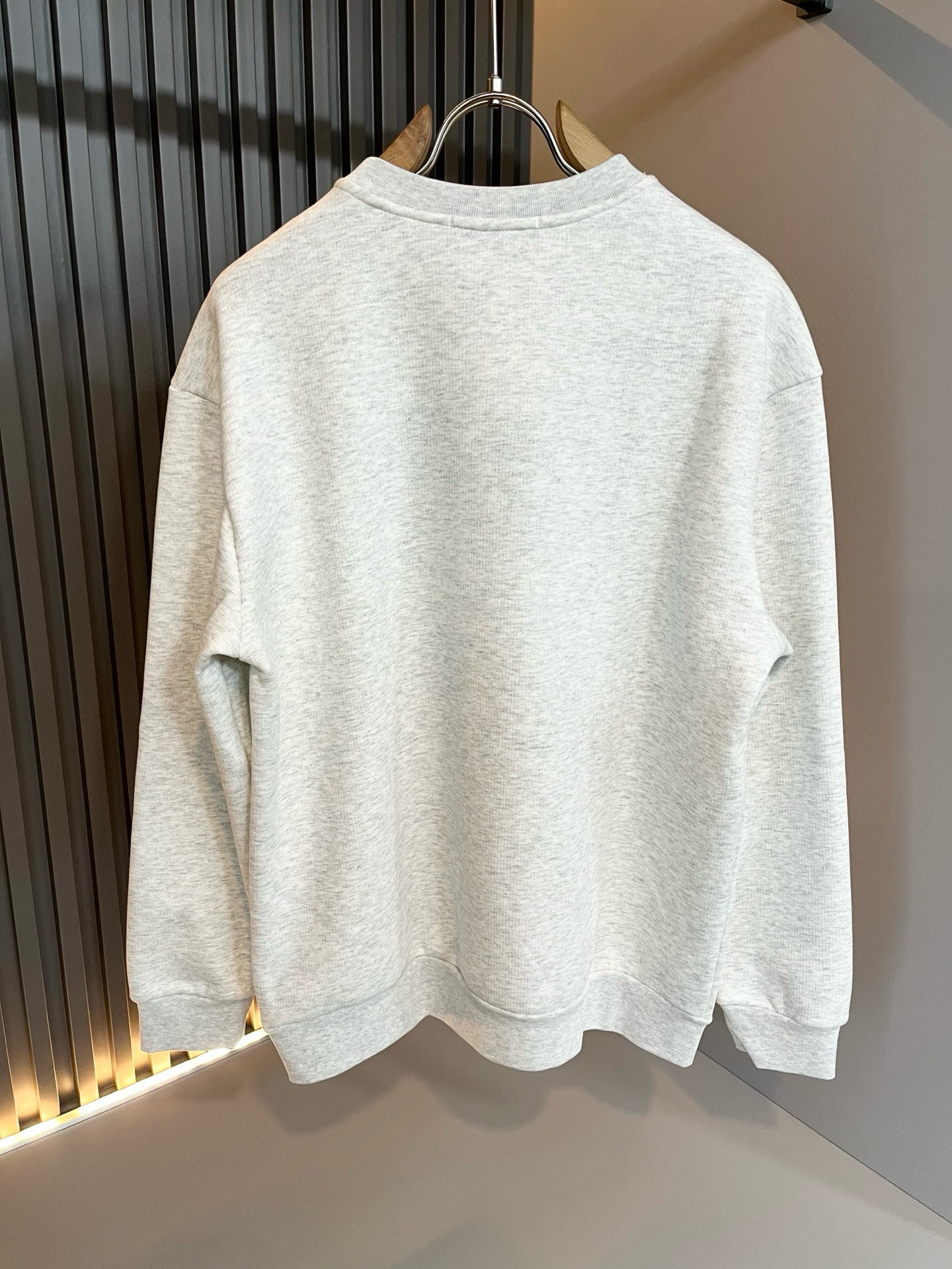 PRAD*A普*达⚠️加绒款！2025秋冬新款男女同款👫长袖卫衣，最新款全网独家首上！！~既经典有时尚百