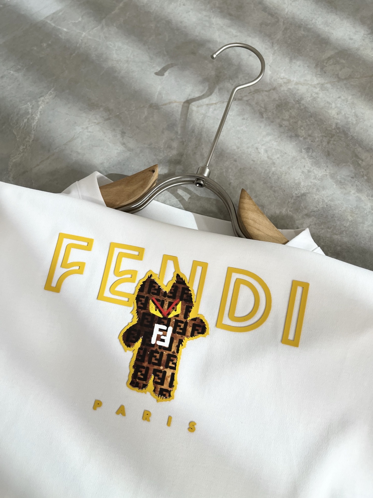 FEN*I 芬*迪2025秋冬新款FD家族FF男女同款👫打底衫，男女同款👫百搭极简短袖。意大利原厂订单，