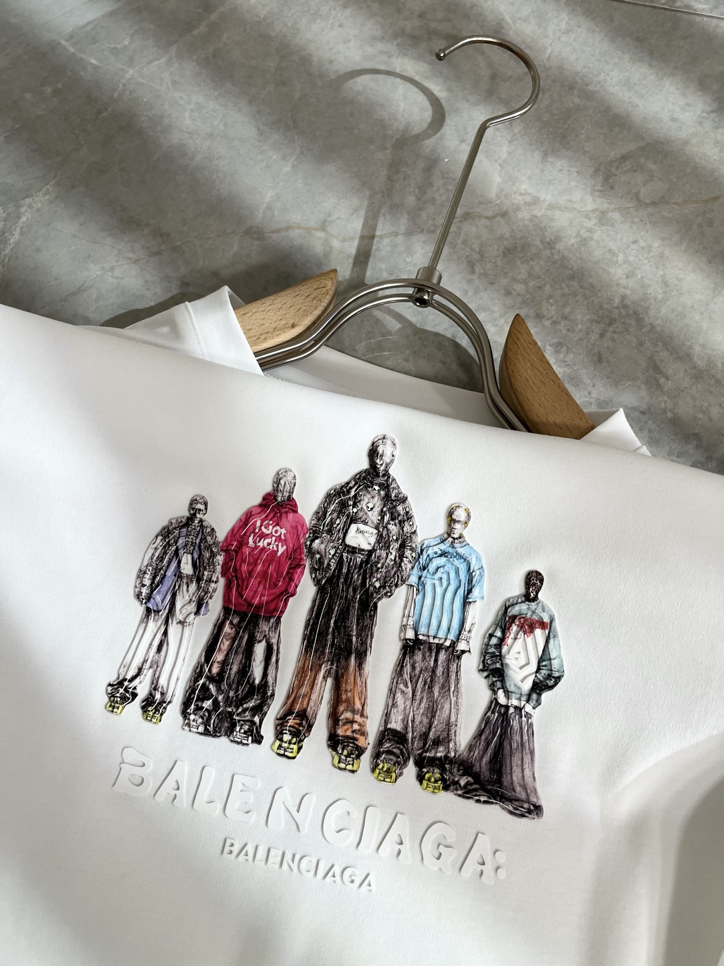 BALENCI*GA巴黎*家 2025秋冬新款男女同款👫长袖打底衫！走秀图案印花时尚休闲打底衫！设计lo