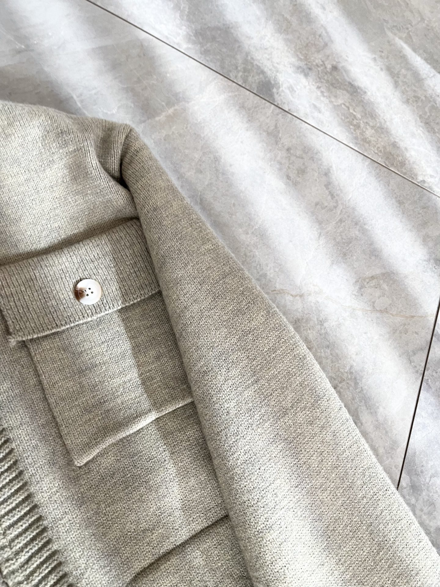 Dio*迪家 2025秋冬新款男女同款👫针织羊毛开衫，专柜同步发售！定制专属羊毛🐑面料，从容百搭，档次极