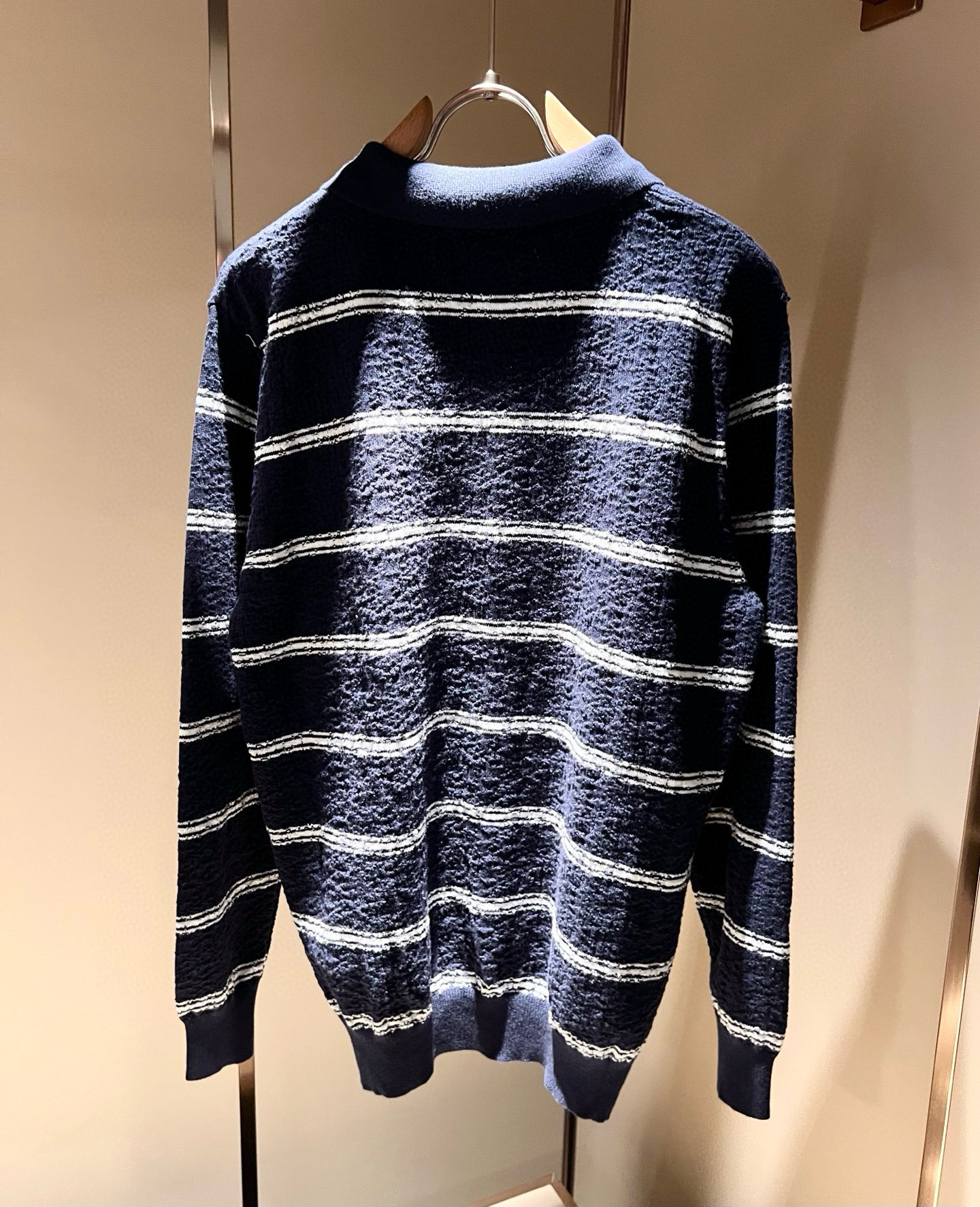 Loro Piana诺悠翩雅 2025秋冬男士最新的贸易订单针织羊毛衫，全品相！！上身舒适透气，不僵硬，