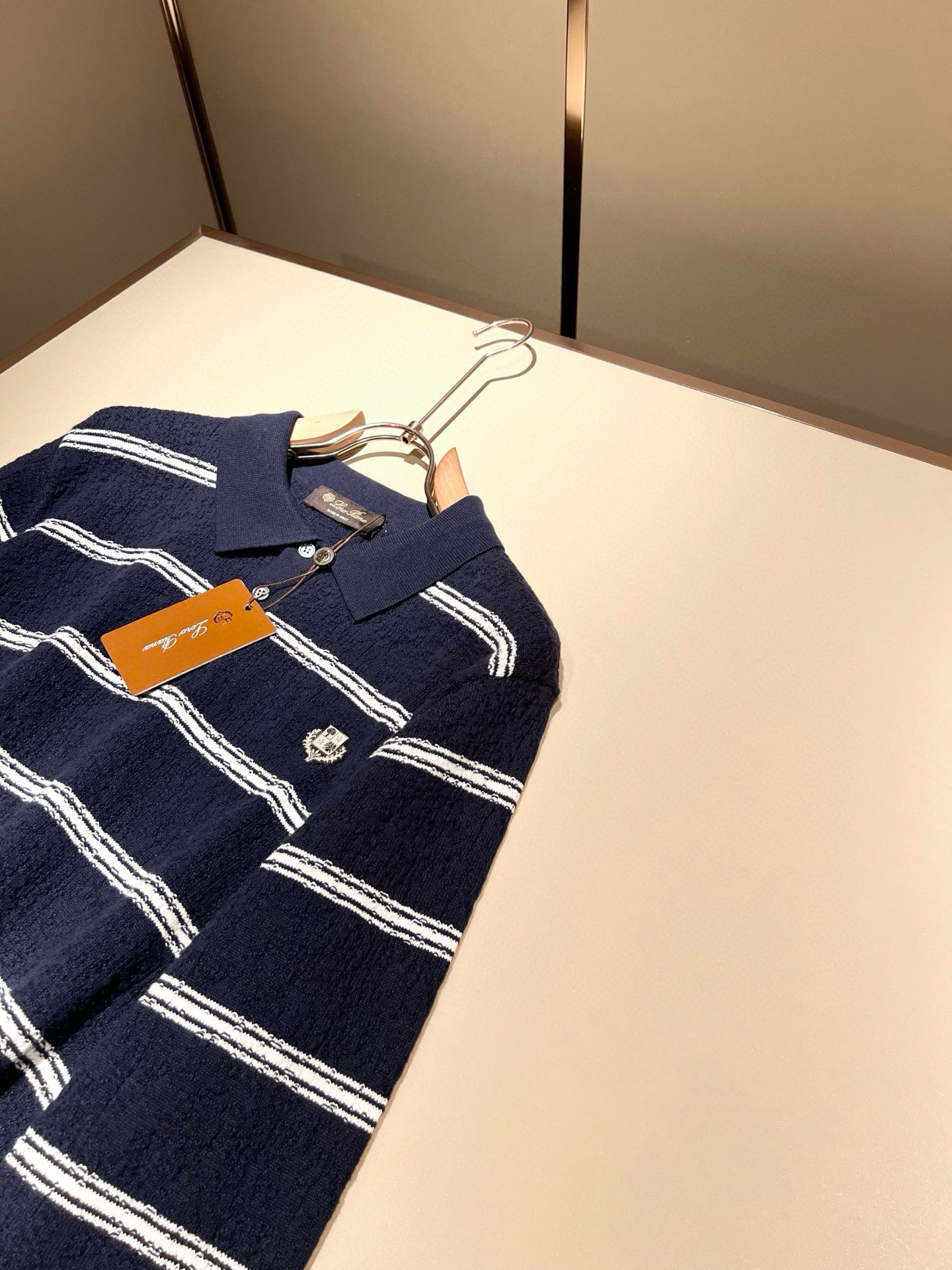 Loro Piana诺悠翩雅 2025秋冬男士最新的贸易订单针织羊毛衫，全品相！！上身舒适透气，不僵硬，