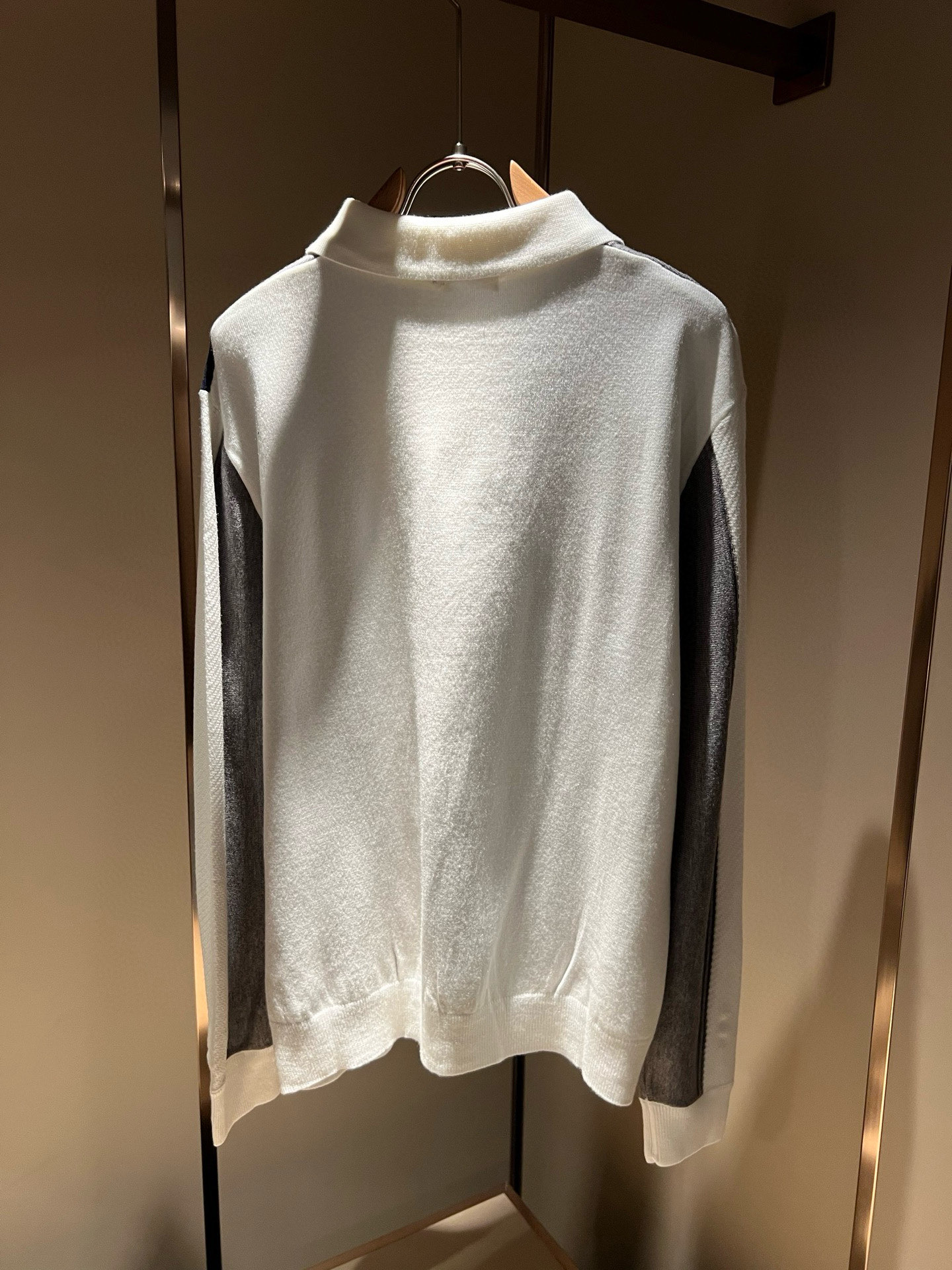 Moncl*r蒙*口 2025秋冬男女同款情侣款👫最新的贸易订单针织羊毛衫，全品相！！网红款！工艺采用针