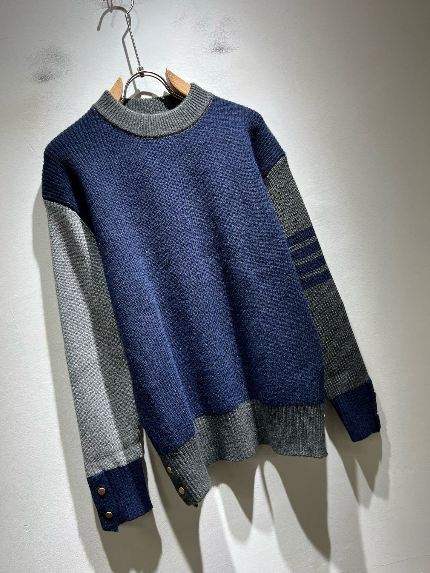 ThomBrow*e汤姆*朗2025秋冬新款男女同款👫针织羊毛衫，今年的专柜新品，男女同款👫超软羊毛面料