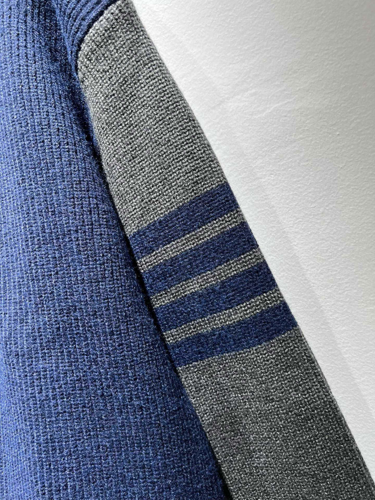 ThomBrow*e汤姆*朗2025秋冬新款男女同款👫针织羊毛衫，今年的专柜新品，男女同款👫超软羊毛面料