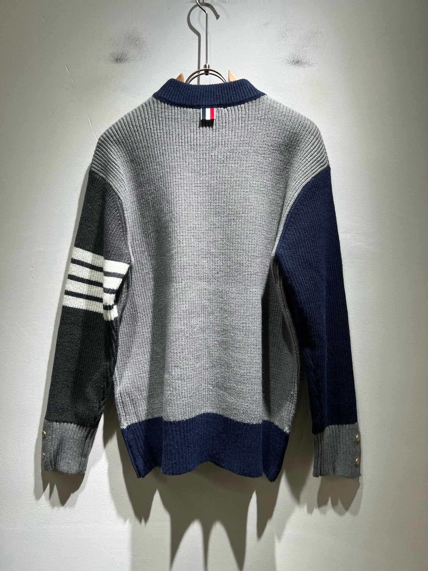 ThomBrow*e汤姆*朗2025秋冬新款男女同款👫针织羊毛衫，今年的专柜新品，男女同款👫超软羊毛面料