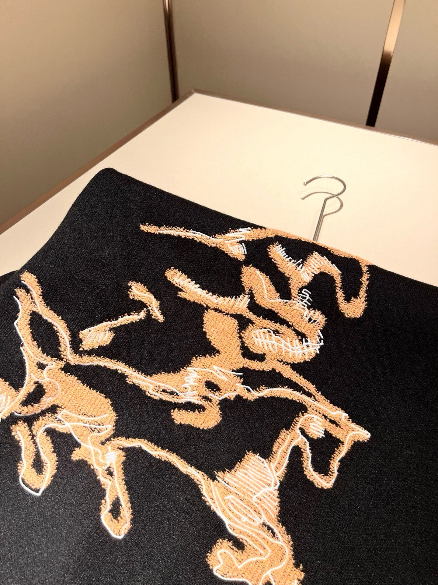 Her*mes爱*仕2025秋冬新款男士针织羊毛衫，全新升级百搭基础款，低调奢华，品格之选！甄选优质精选