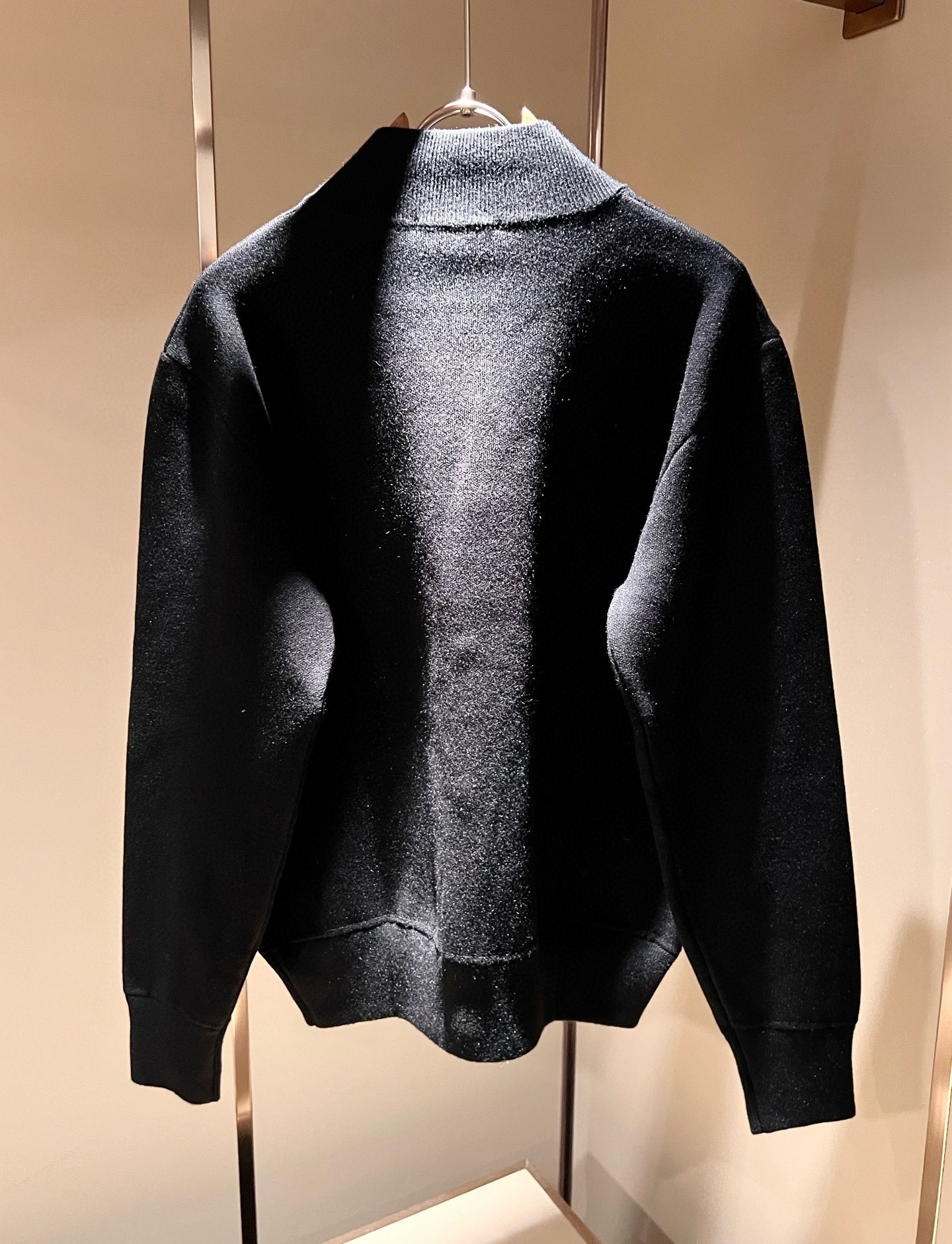 Louis Vuit*on 2025秋冬路易家族轻奢针织羊毛开衫！路易家族的新高端，细节品质永远的那么完