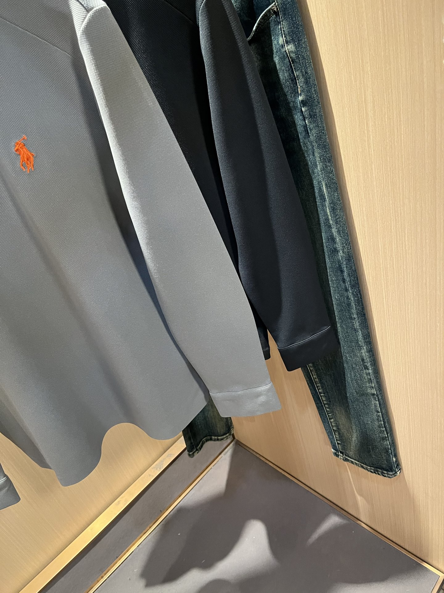 Louls**Vultt*n路易*登 2025秋冬新款松紧腰休闲裤 ！前后标识logo图案修饰！劈裂度达