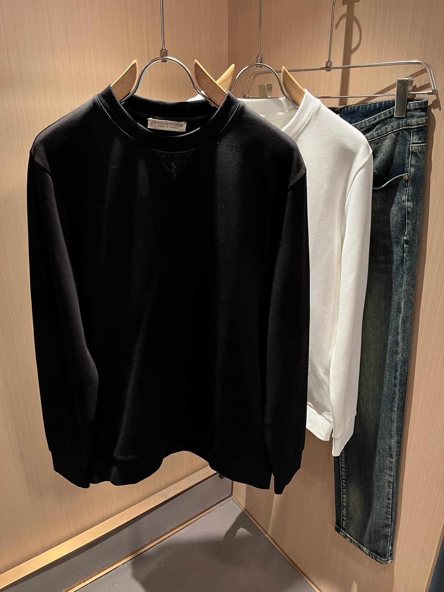 BottegaVene*a宝*嘉 2025秋冬新款男士卫衣，这是今年目前为止最牛批的一款纯色高品质面料！