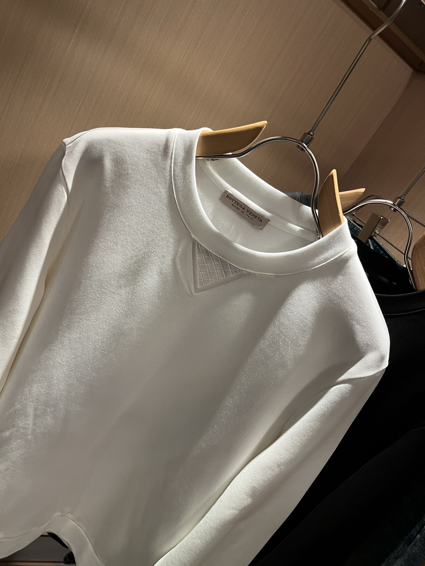 BottegaVene*a宝*嘉 2025秋冬新款男士卫衣，这是今年目前为止最牛批的一款纯色高品质面料！