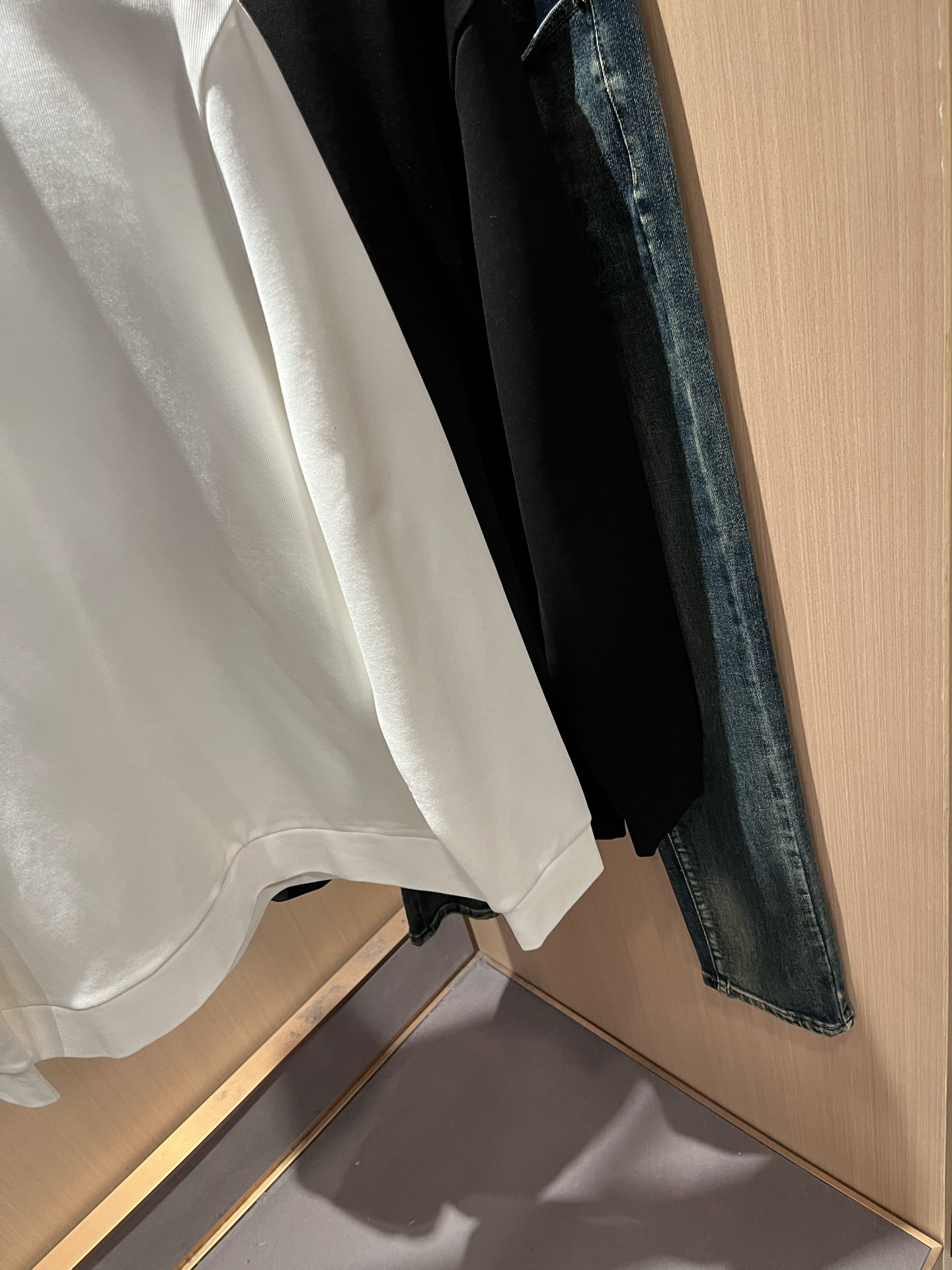 BottegaVene*a宝*嘉 2025秋冬新款男士卫衣，这是今年目前为止最牛批的一款纯色高品质面料！