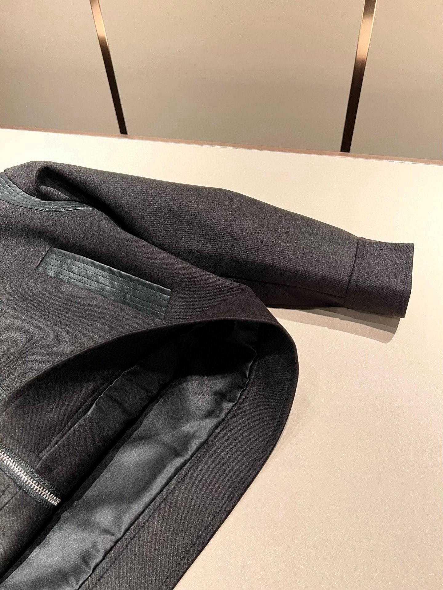 ⚠️细节图！ Loro Piana诺悠翩雅 2025秋冬新品男士休闲皮革拼接夹克外套，外贸公司订单！客供