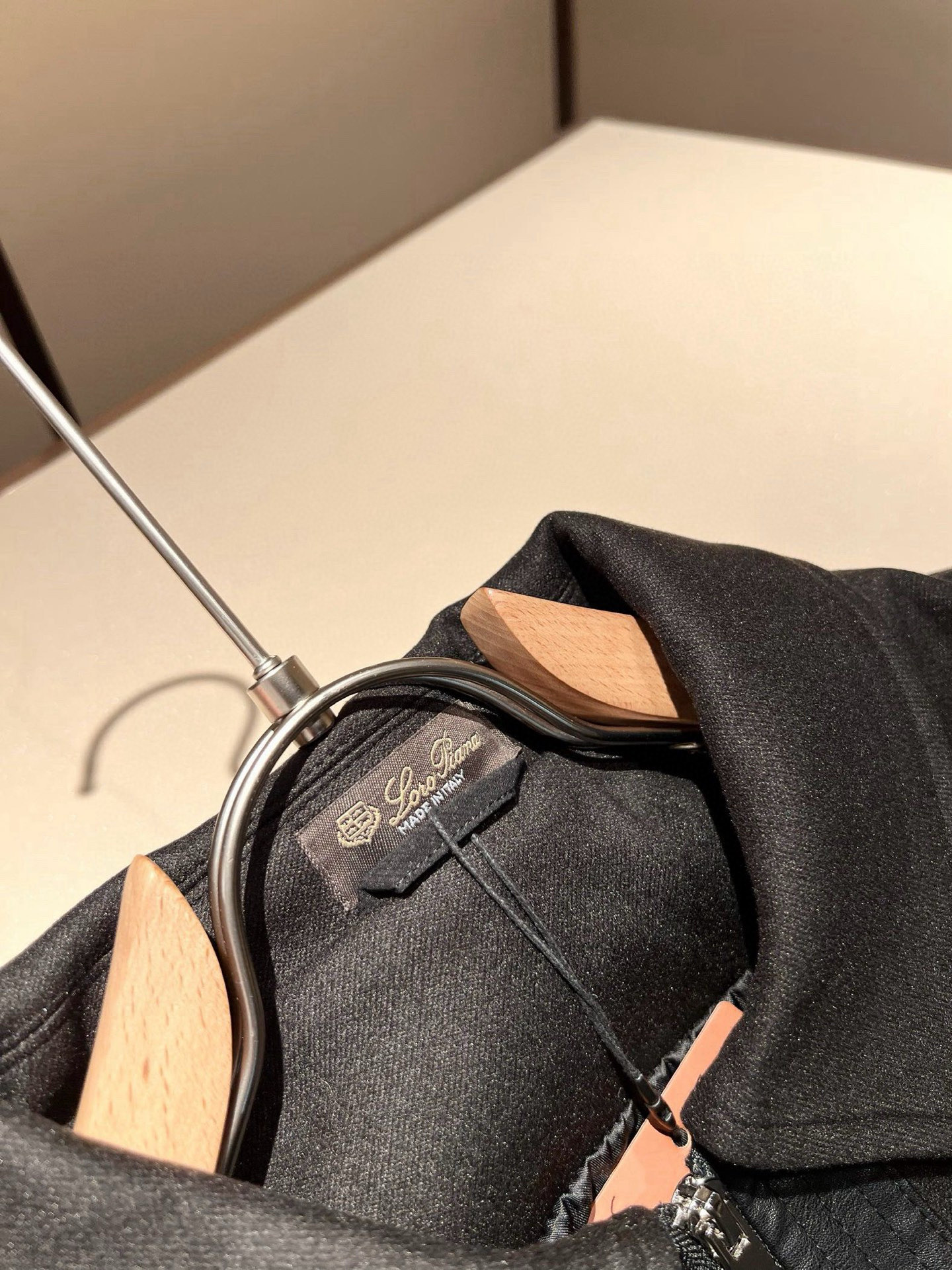 ⚠️细节图！ Loro Piana诺悠翩雅 2025秋冬新品男士休闲皮革拼接夹克外套，外贸公司订单！客供